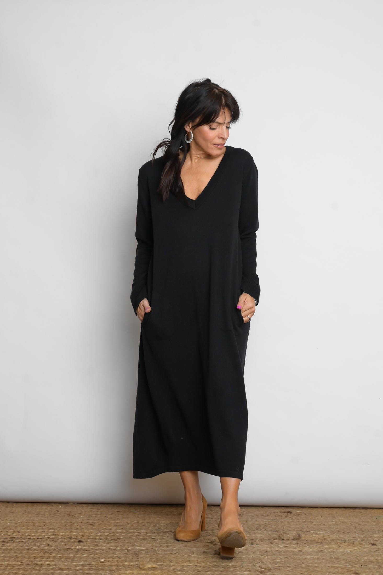 NIMOS  שמלת סריג שחורה ארוכה image 4