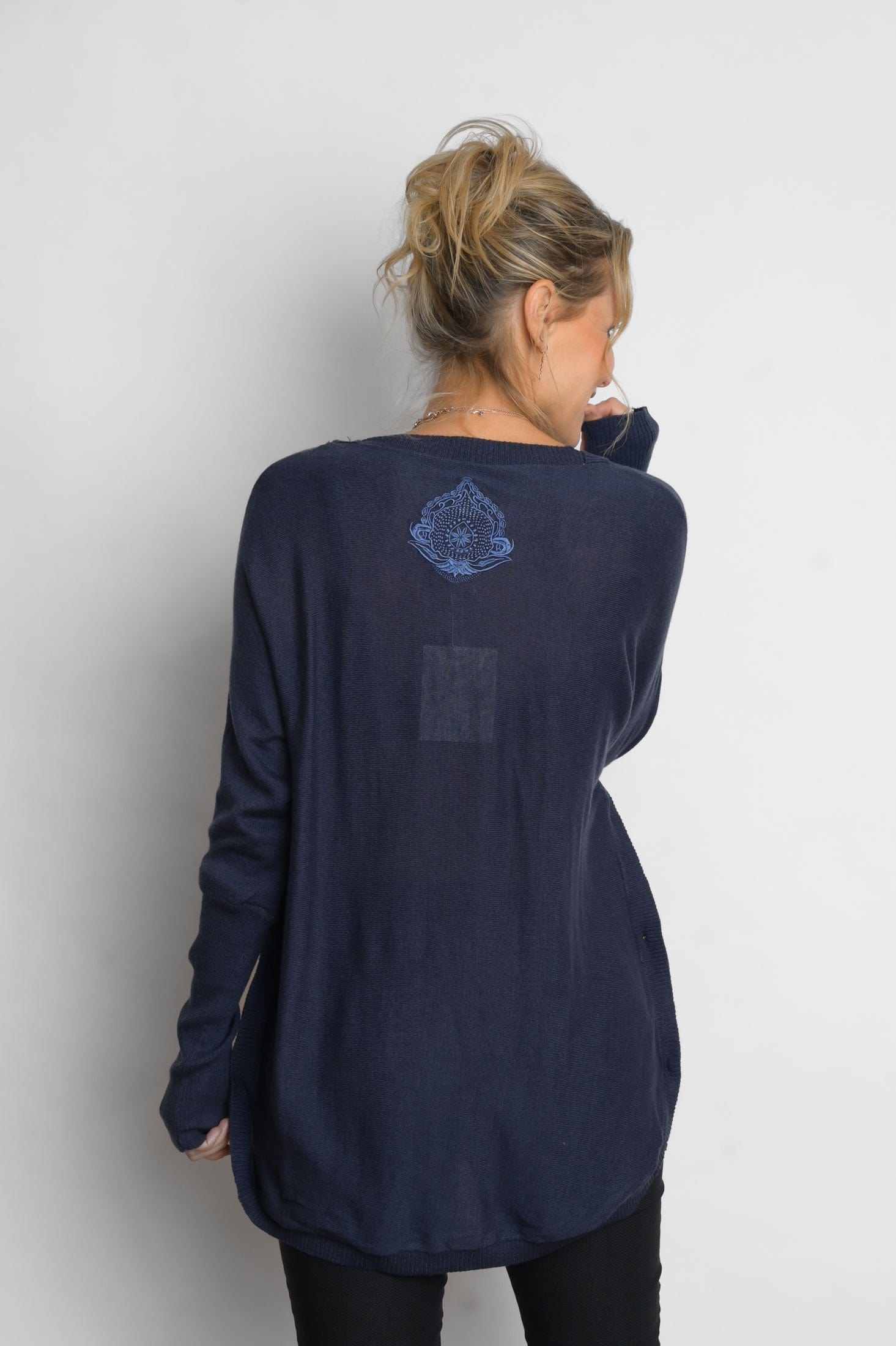 DIA סריג כחול מעוצב כפתורים image 4