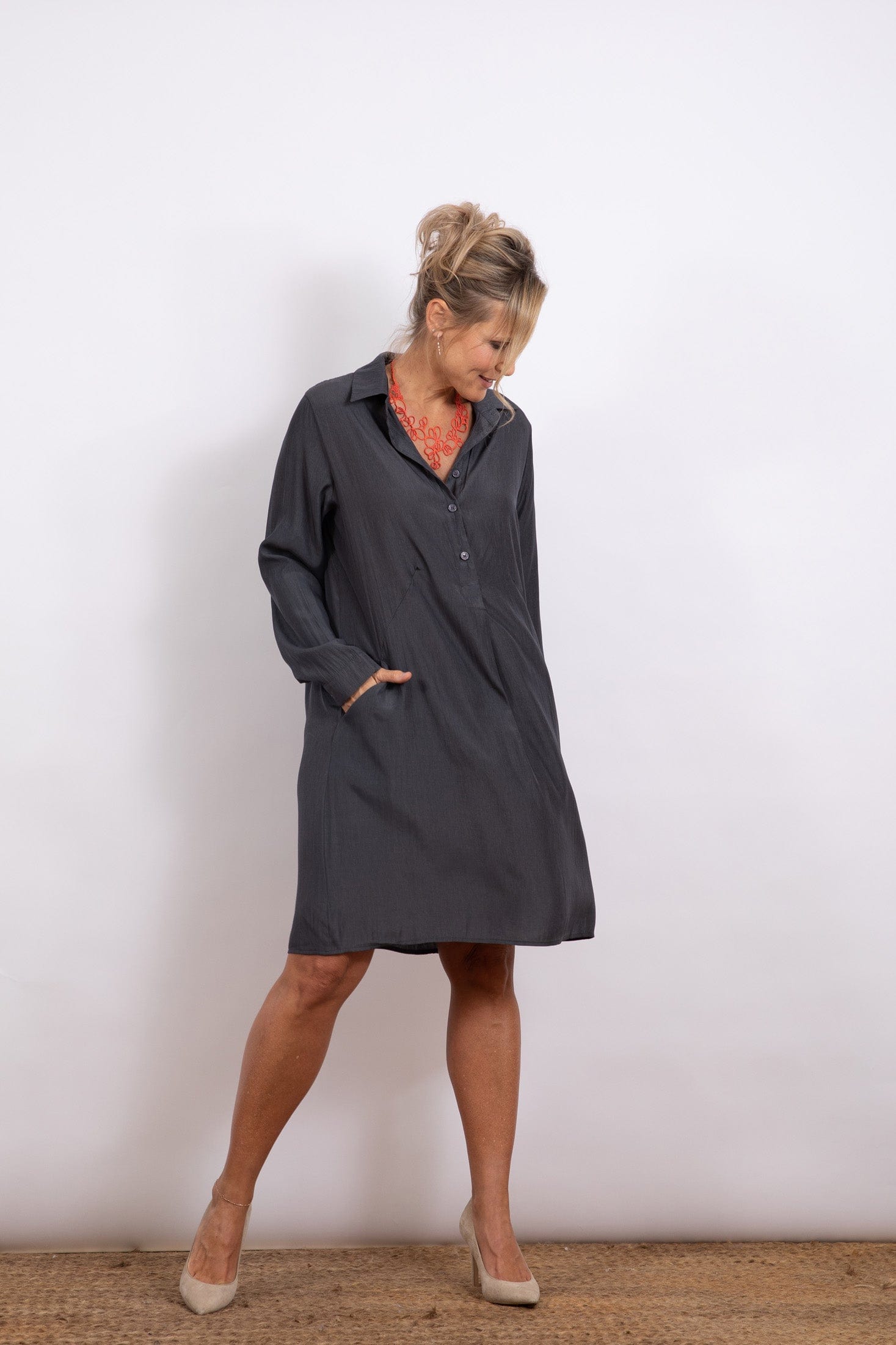 FRITZI שמלה מיני אפורה image 7