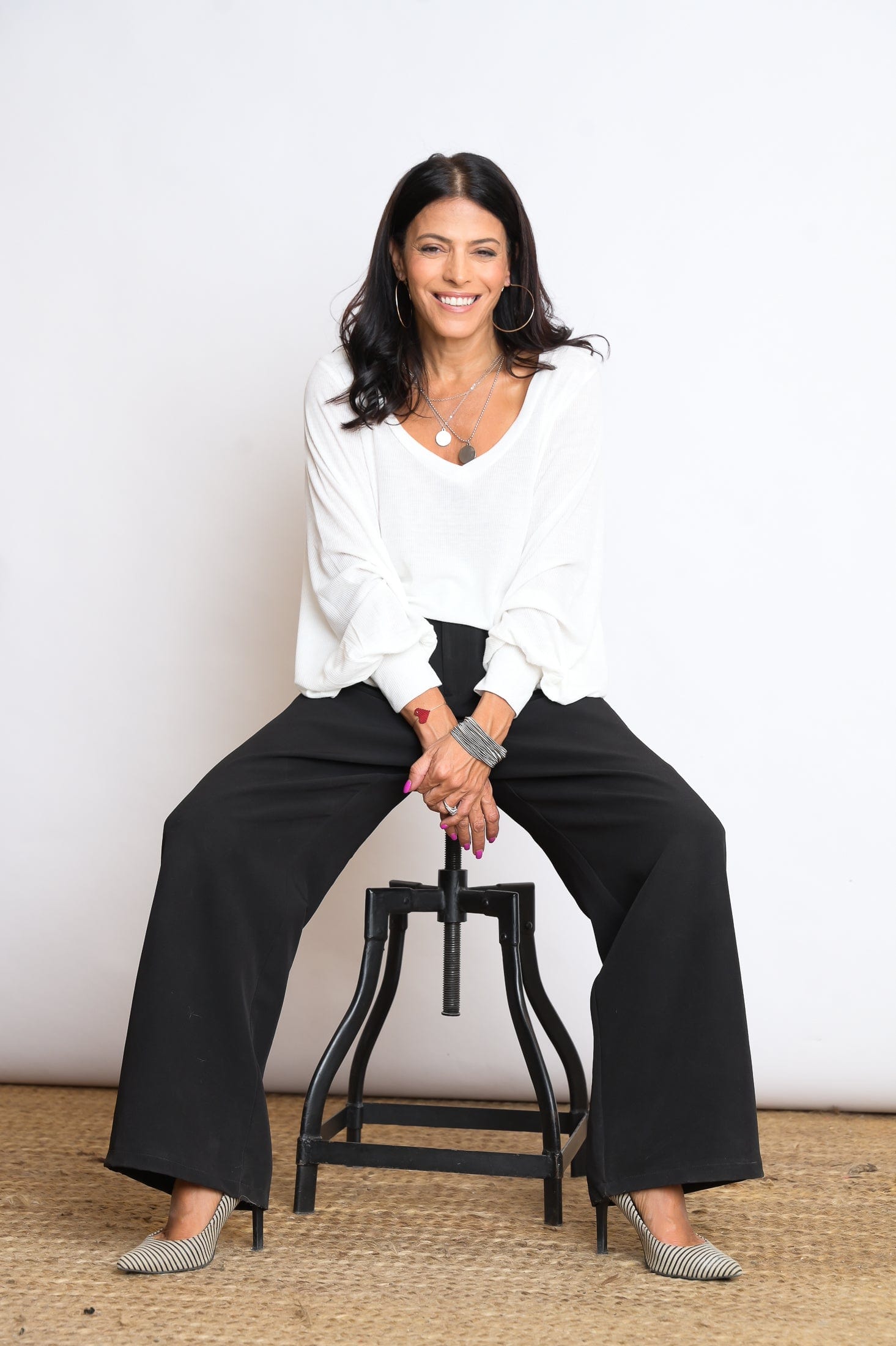 N SHIRT  חולצה לבנה מעוצבת image 3