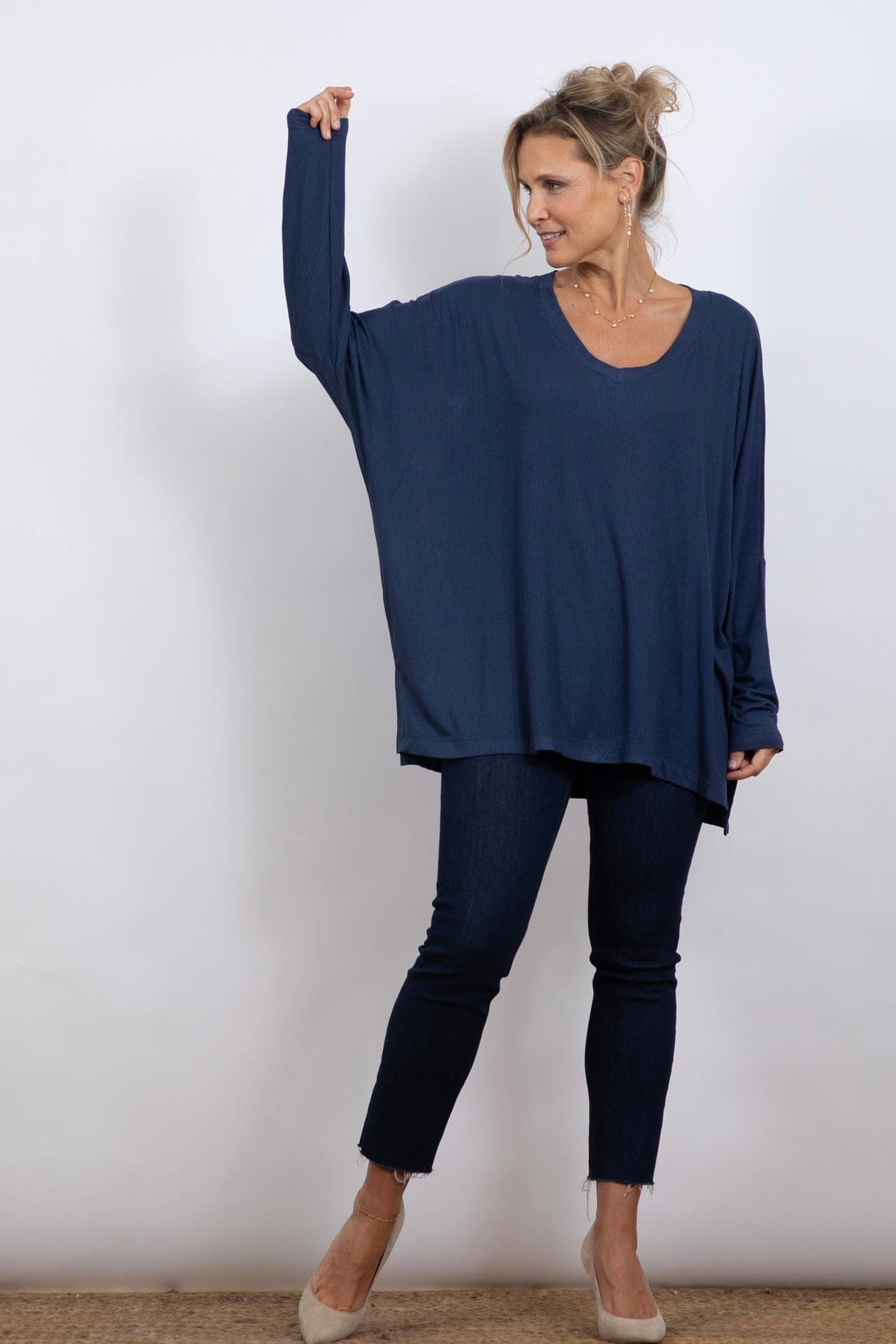 J SHIRT   חולצה כחולה אוברסייז image 0