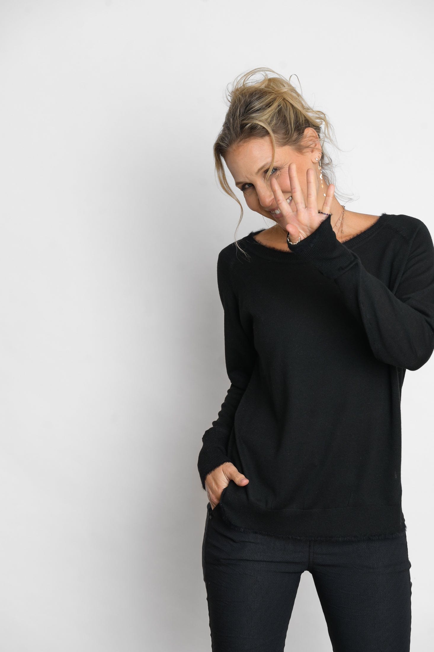 LIPSI סריג עגול שחור image 7