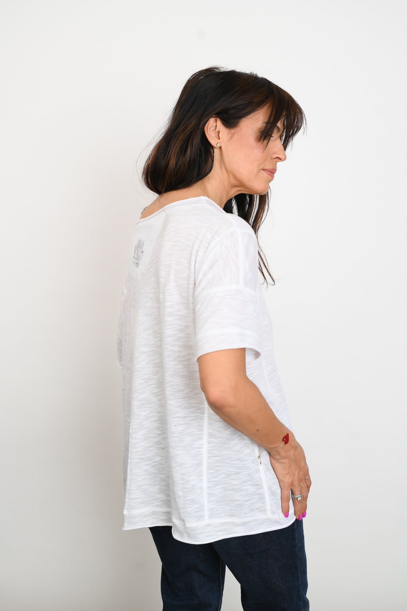 IT חולצה לבנה image 3