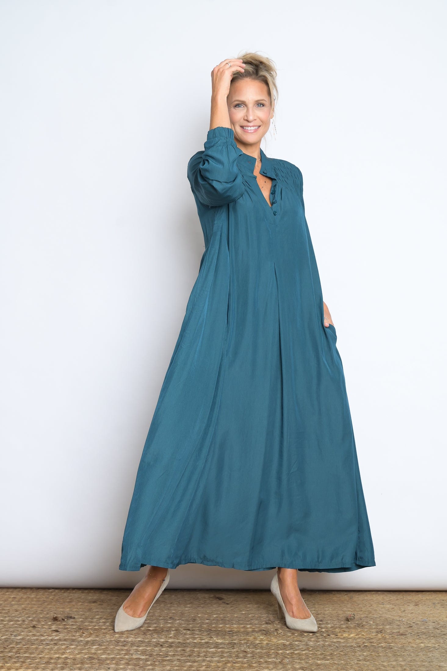 RANA שמלת אוברסייז image 1