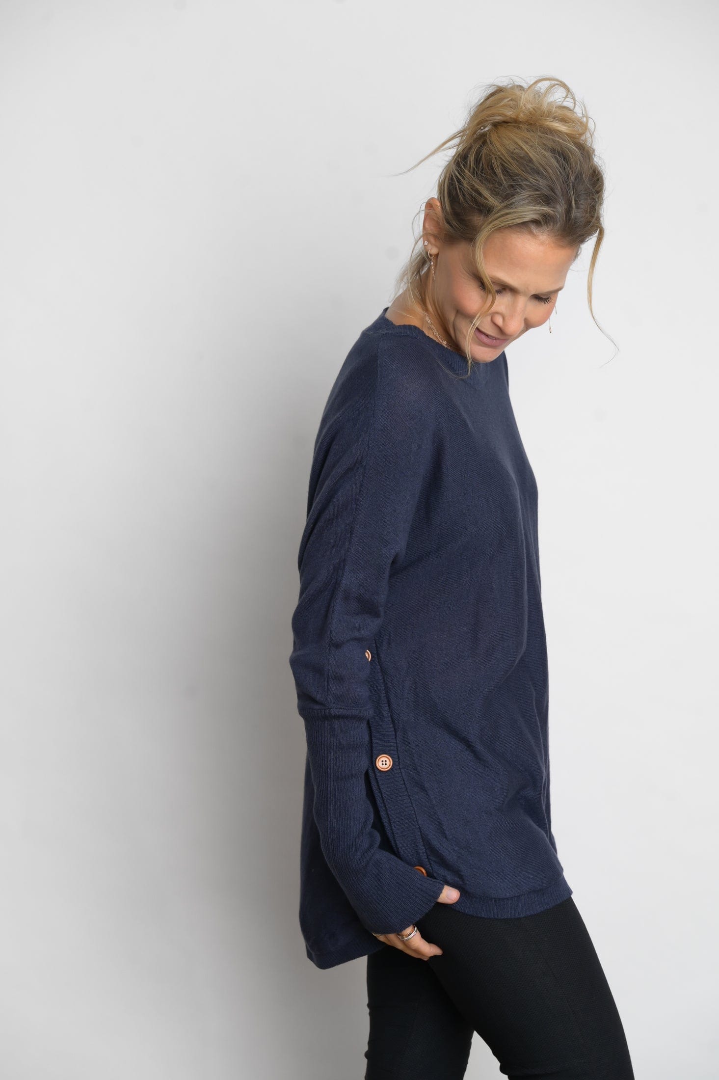 DIA סריג כחול מעוצב כפתורים image 1