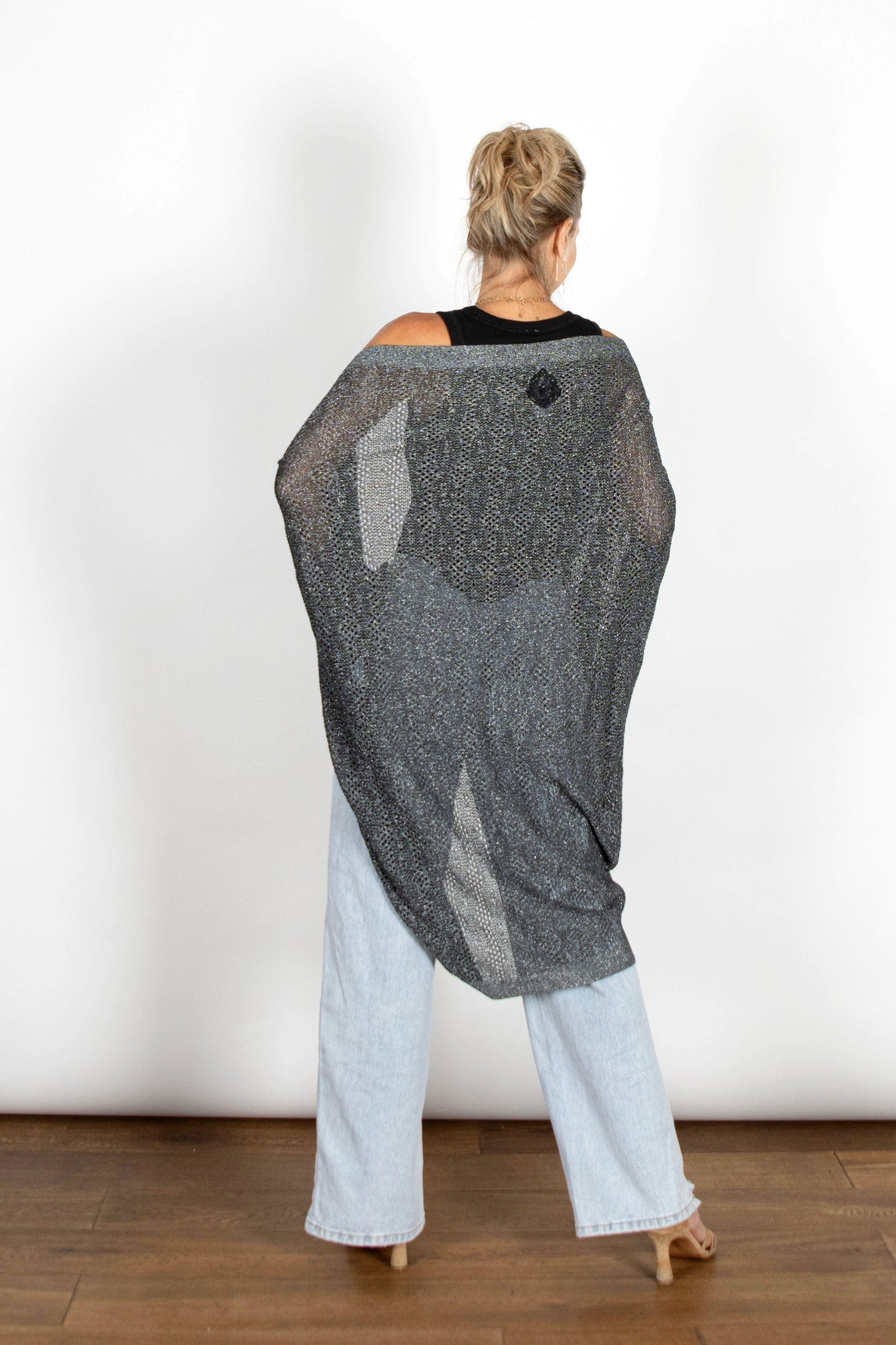 LIAM  עליונית סריג חורים שחור image 7