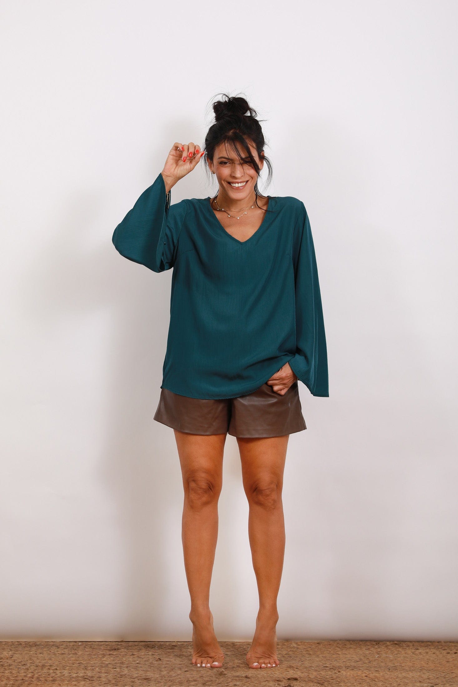 AVLON חולצה image 5