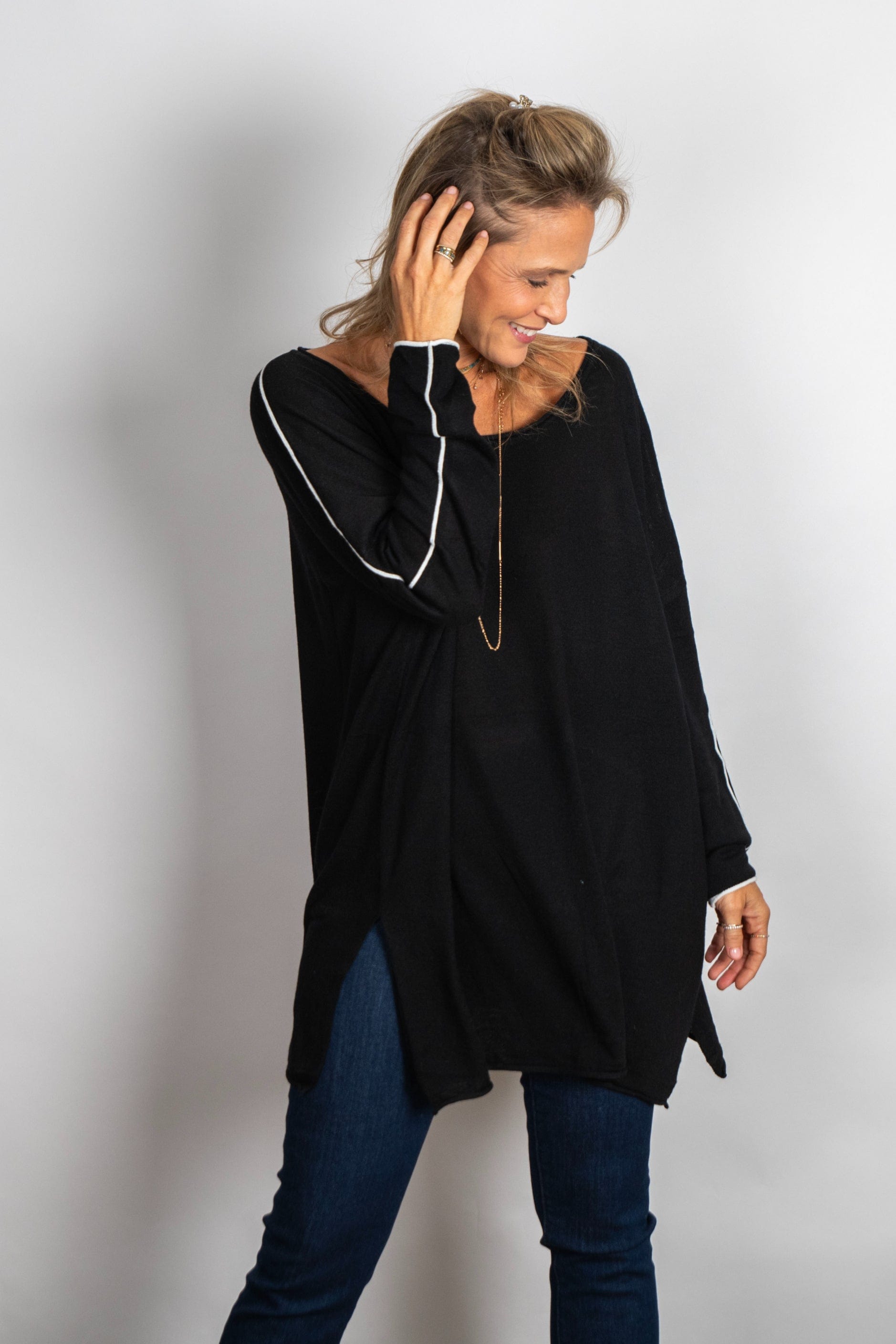 WIHTNEY סריג שחור אוברסייז image 6