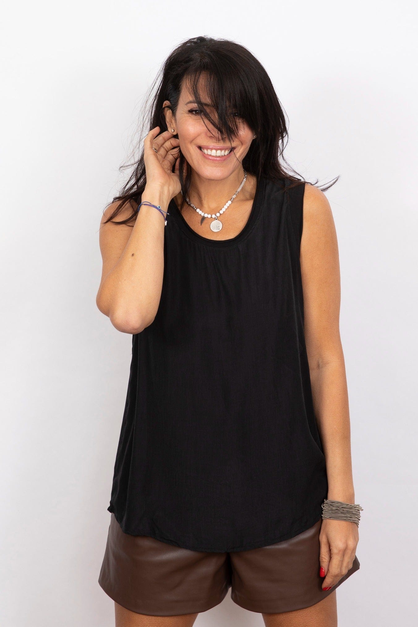 LUNA גופיה שחורה image 1