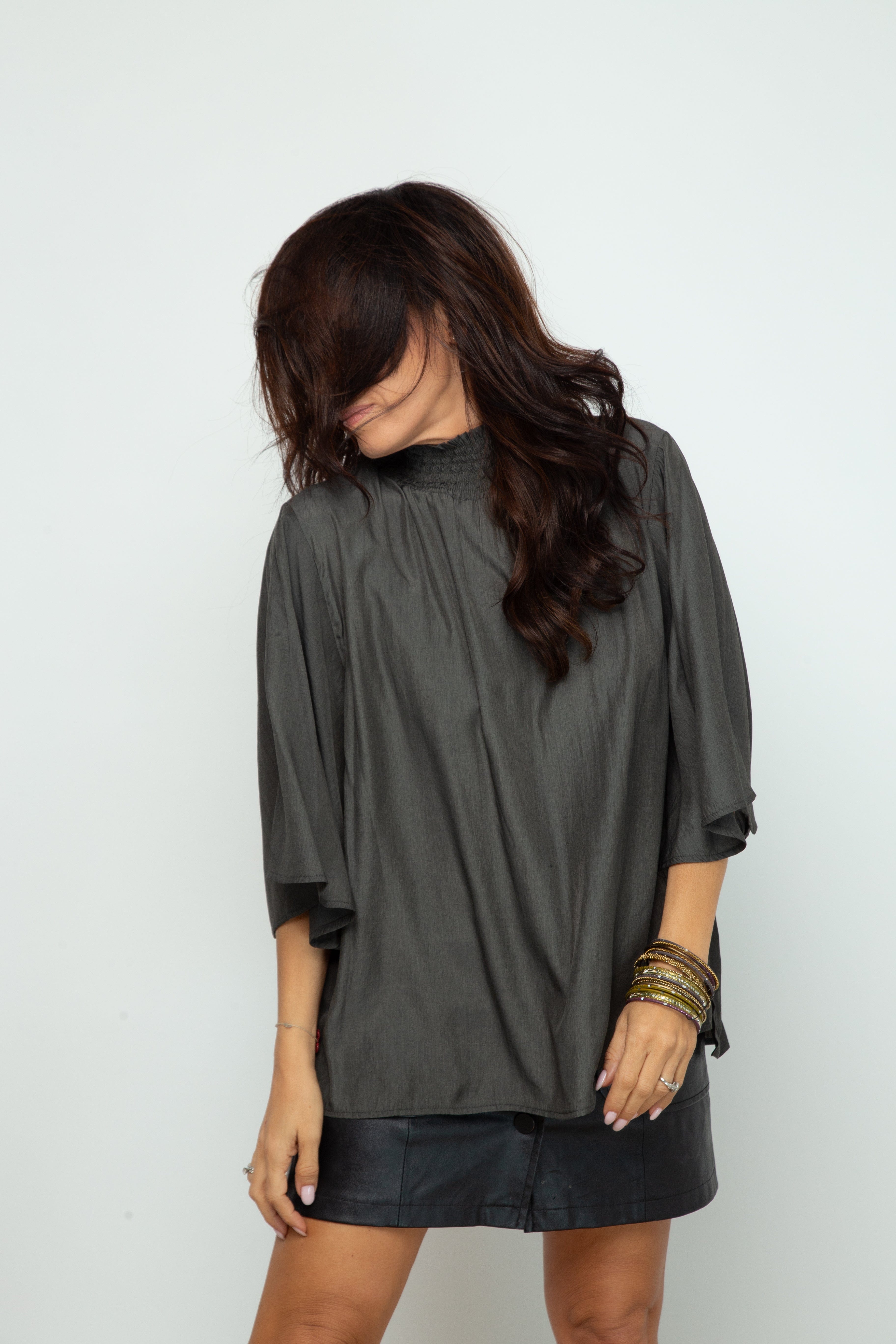 ATHENA NEW חולצה אפורה image 1