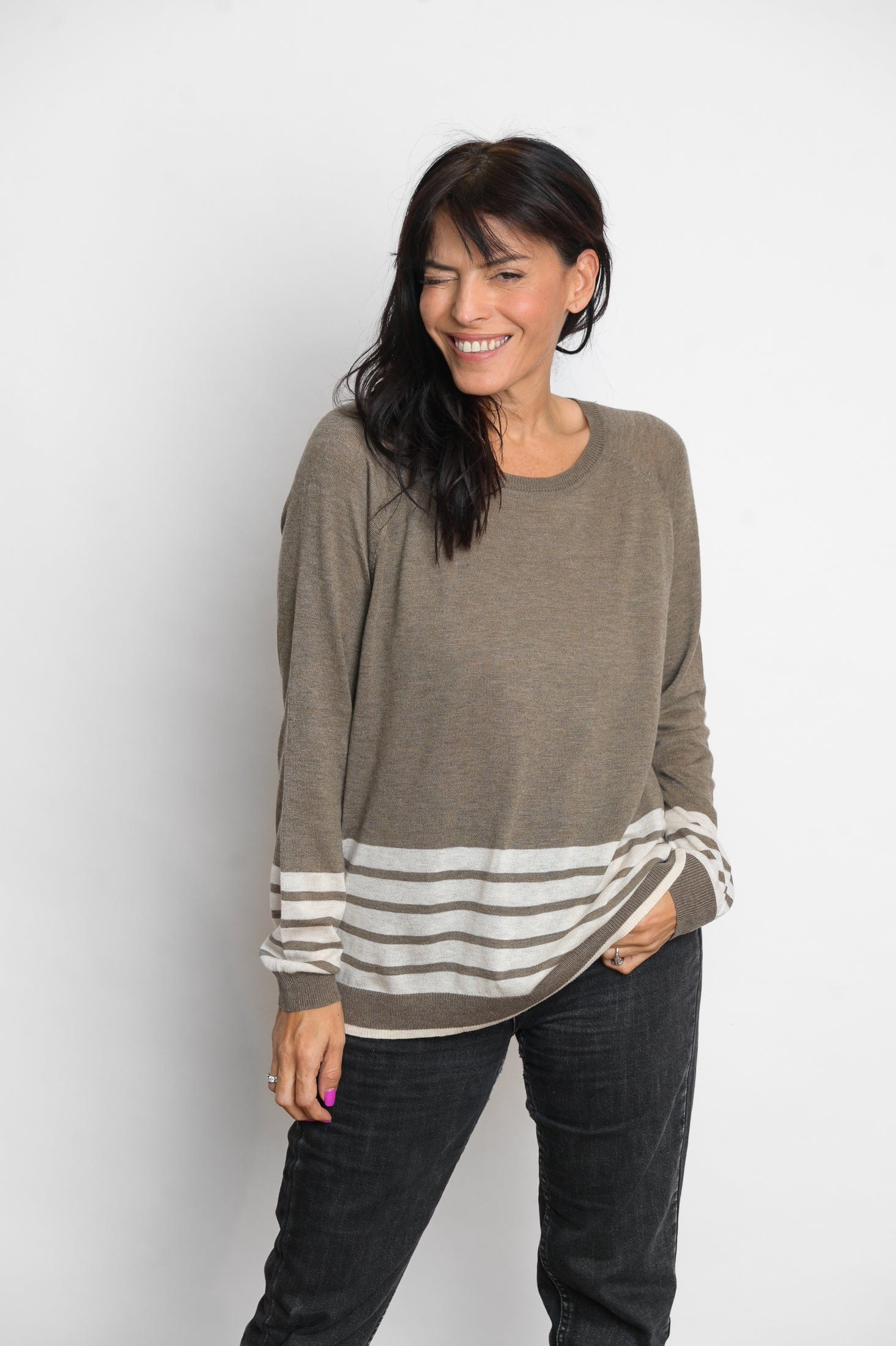 ARKI סריג פסים חום לבן image 4