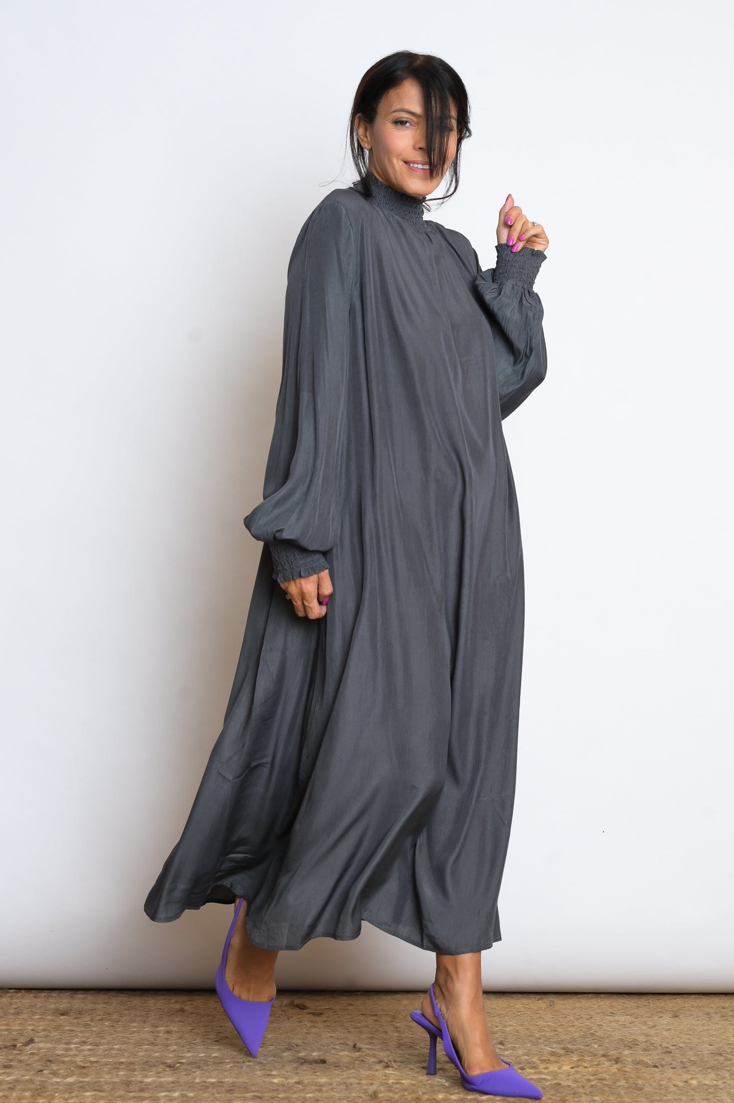 RAINI שמלה אפורה גולף image 6