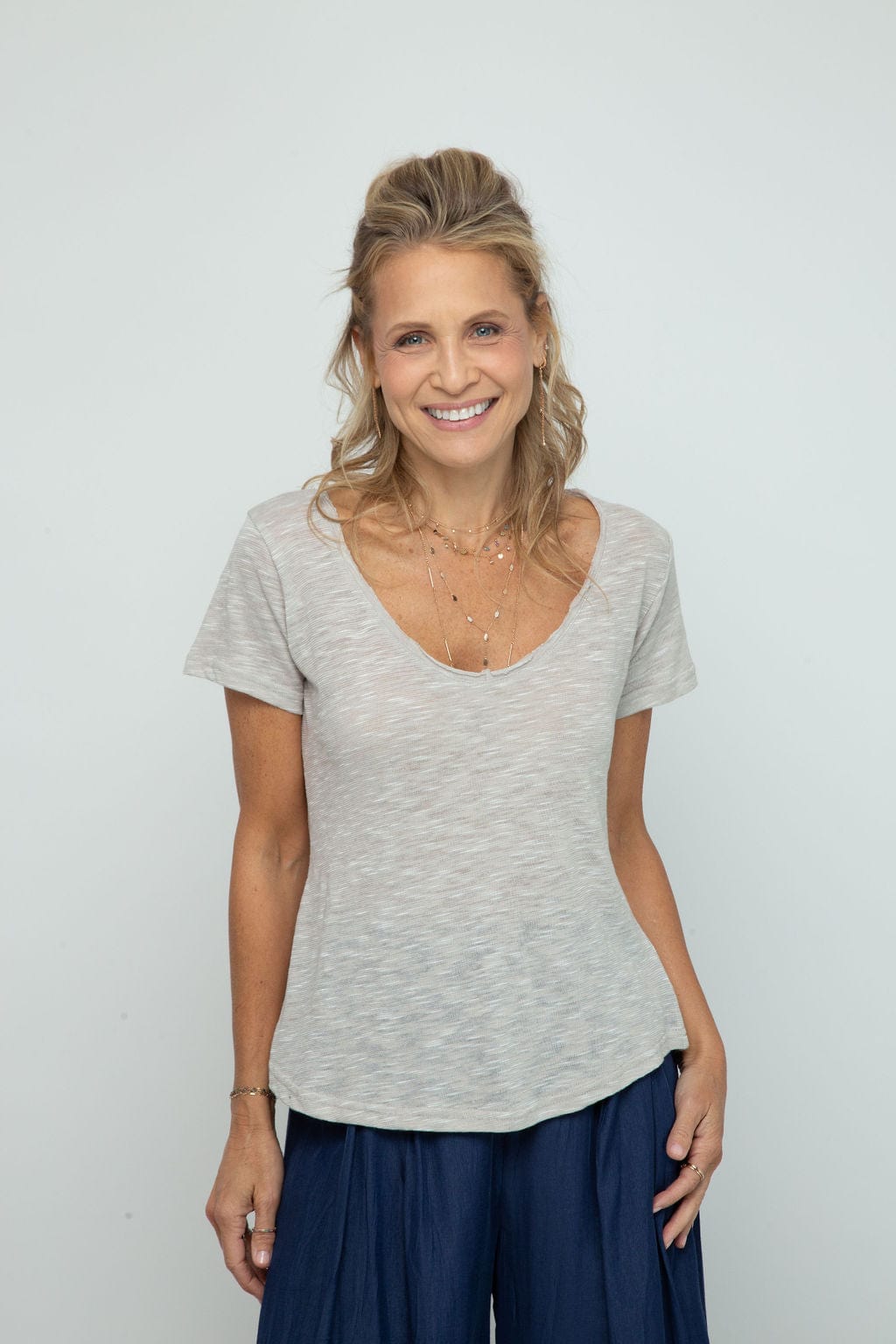 KOR NEW V חולצה image 3