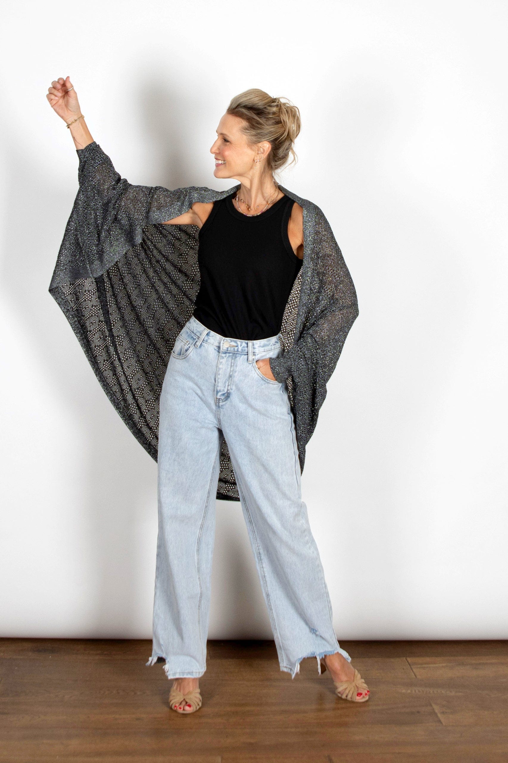 LIAM  עליונית סריג חורים שחור image 2