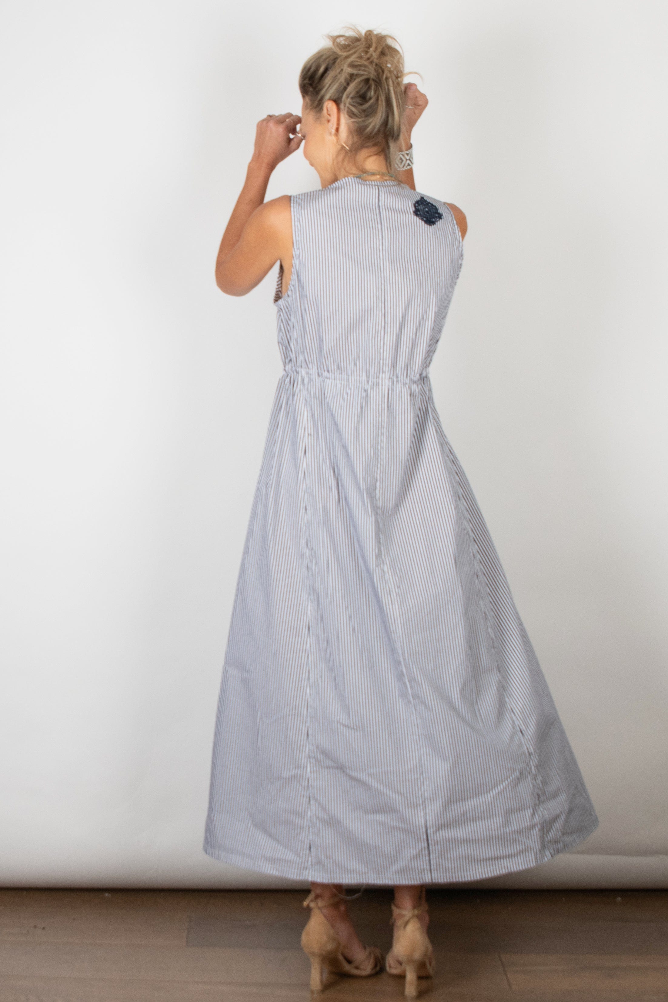 KELLY שמלה ריצ׳רצ שחור פסים image 9