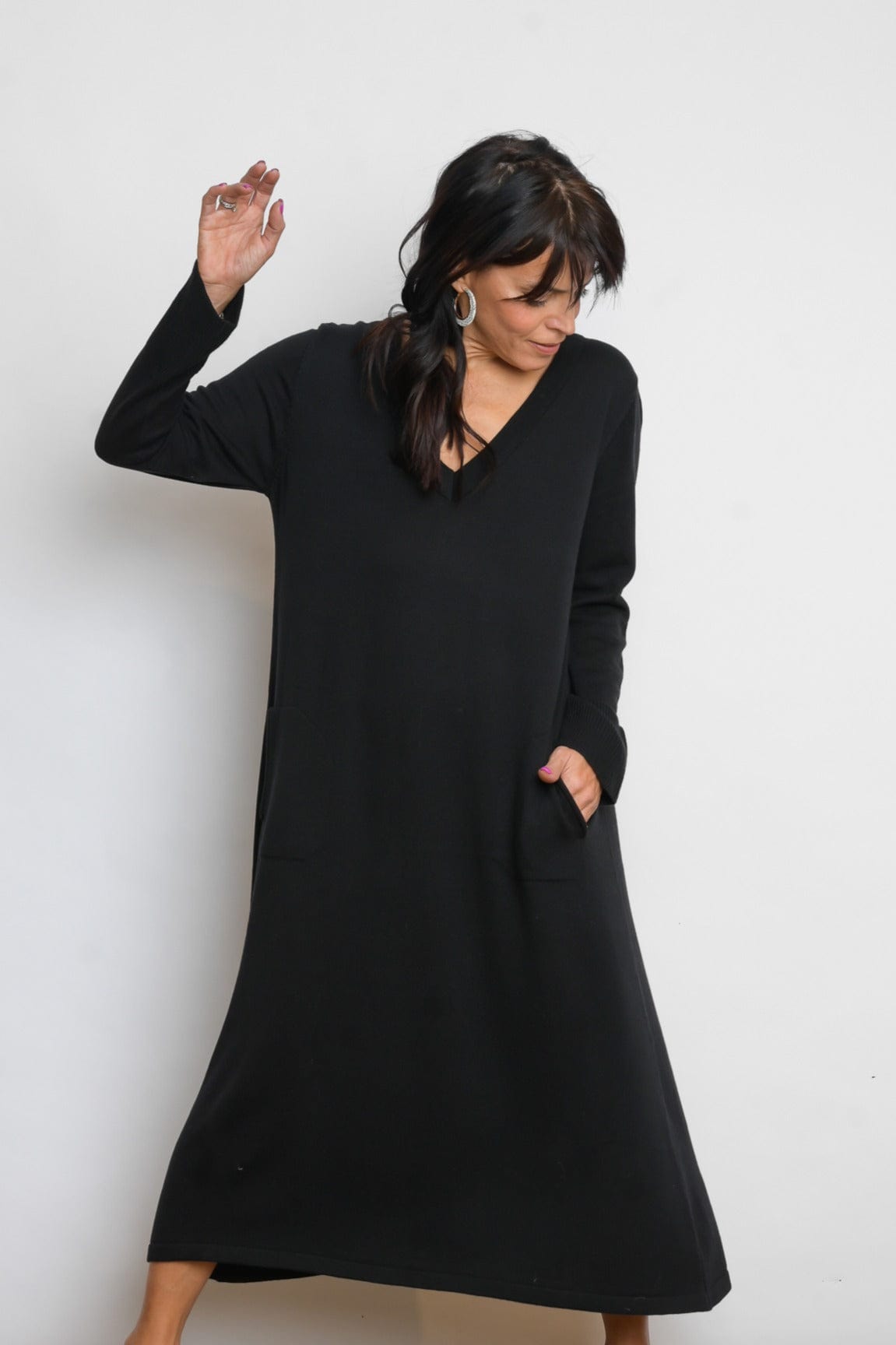 NIMOS  שמלת סריג שחורה ארוכה image 0