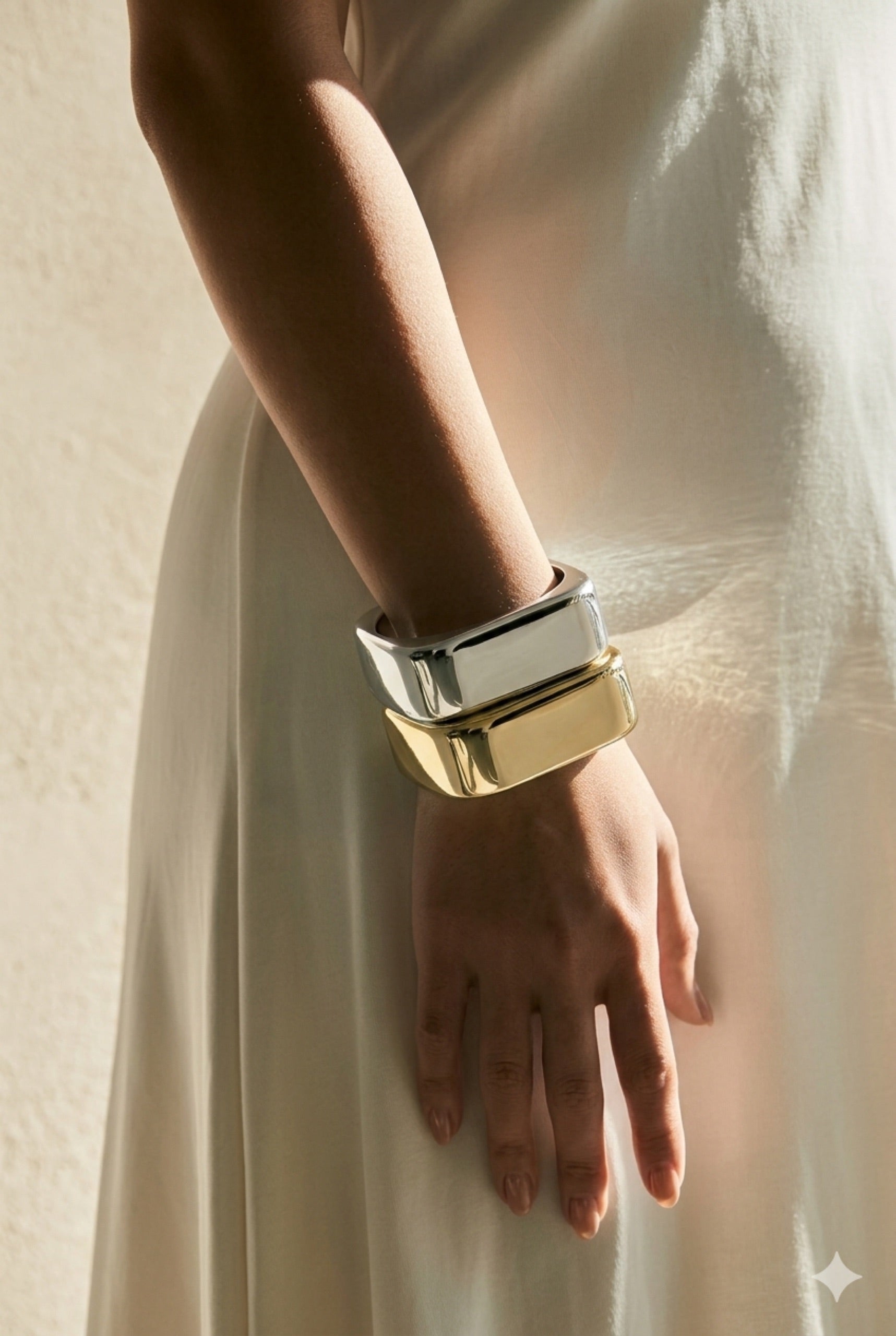 צמיד אקריליק כסוף BRACE