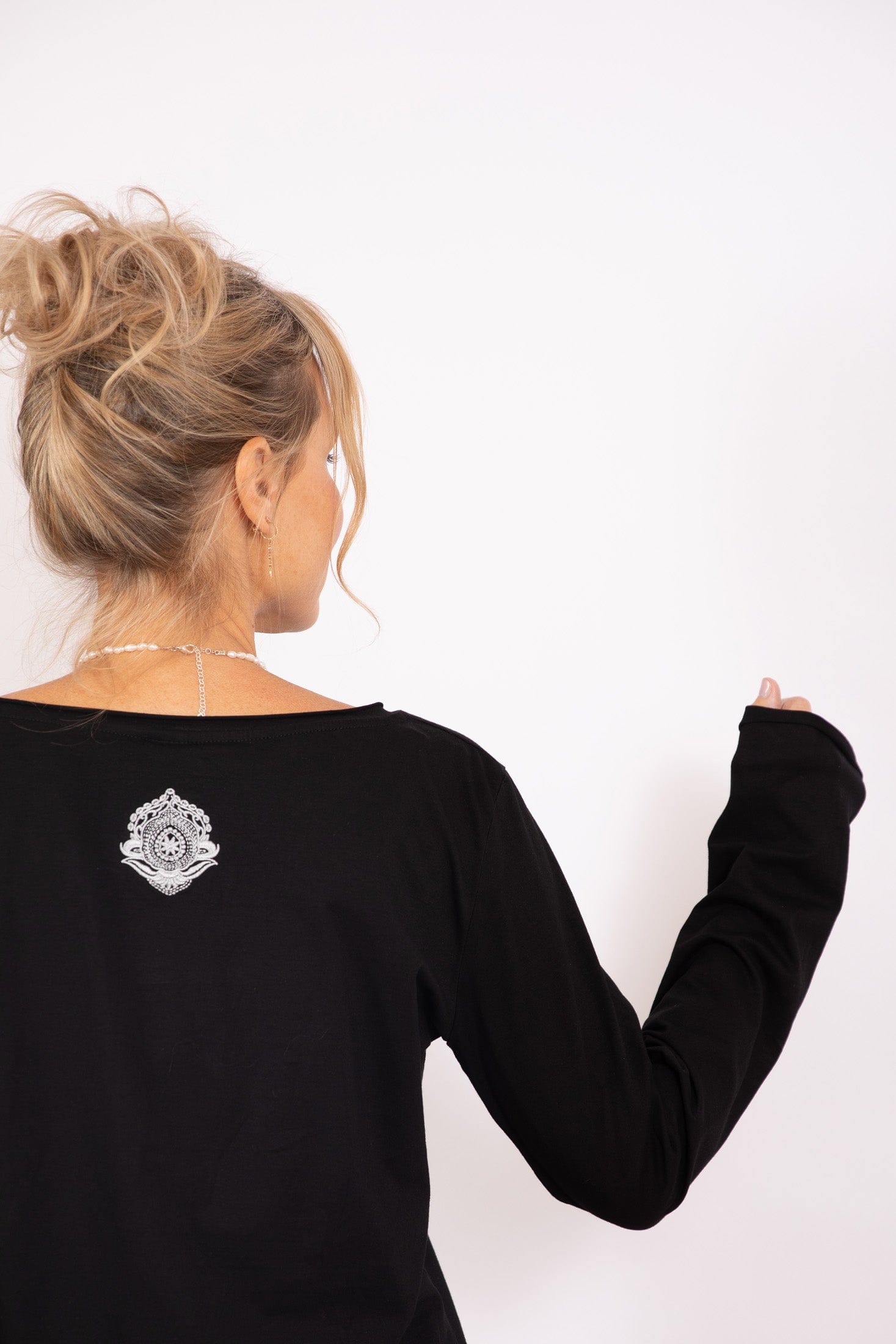 S SHIRT  חולצה שחורה image 7