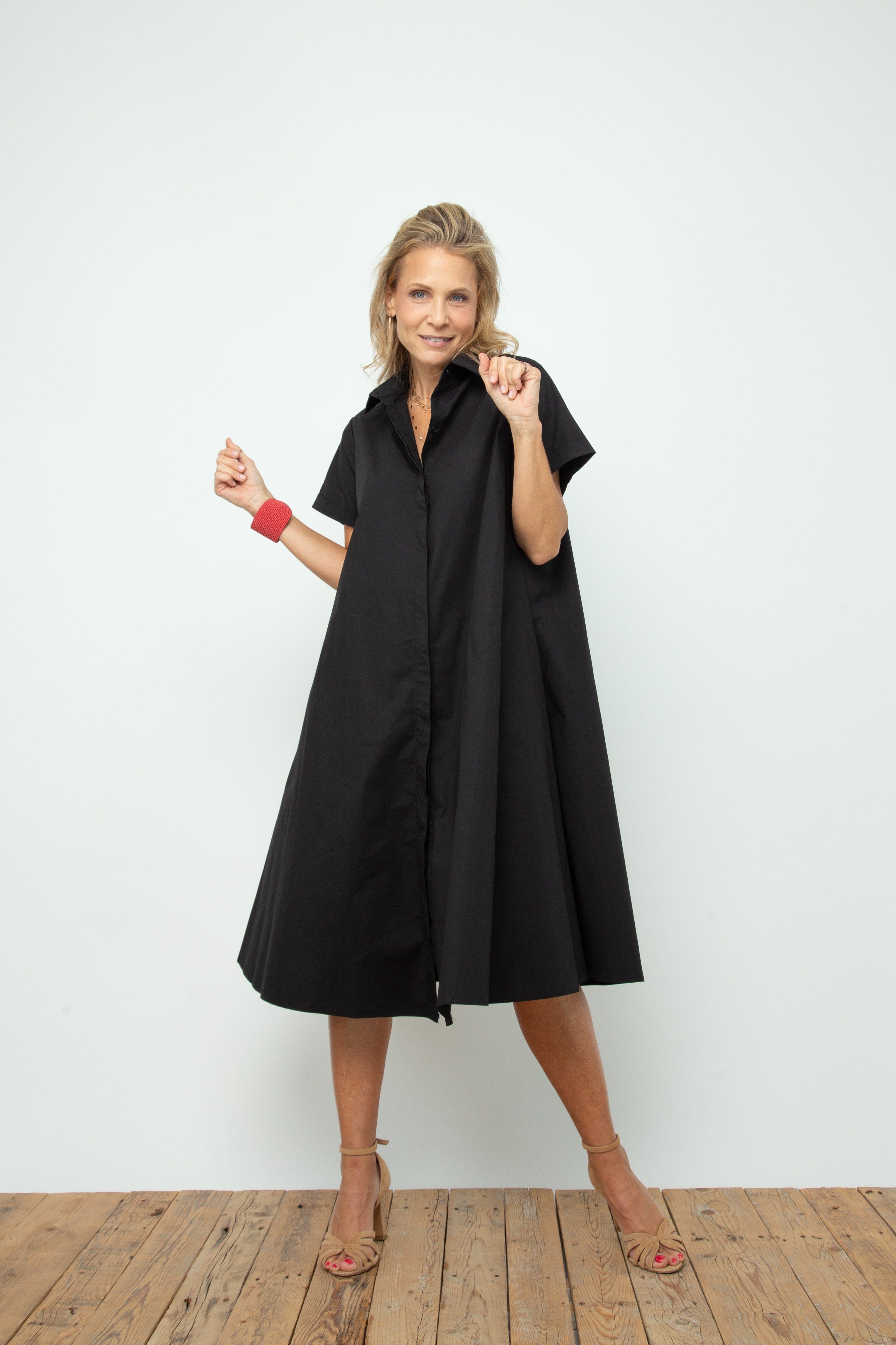 THREE שמלה שחורה אוברסייז image 2