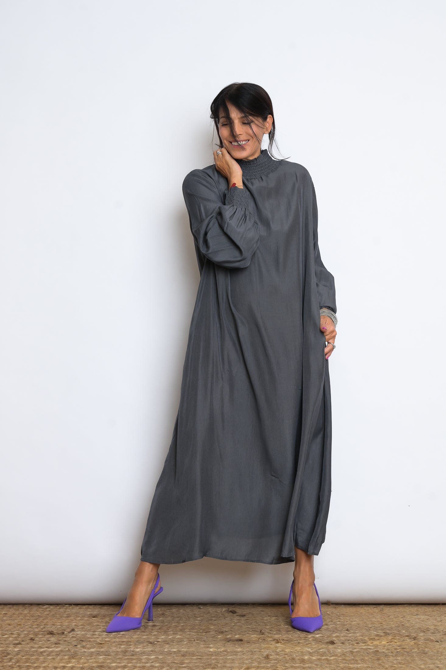 RAINI שמלה אפורה גולף image 4