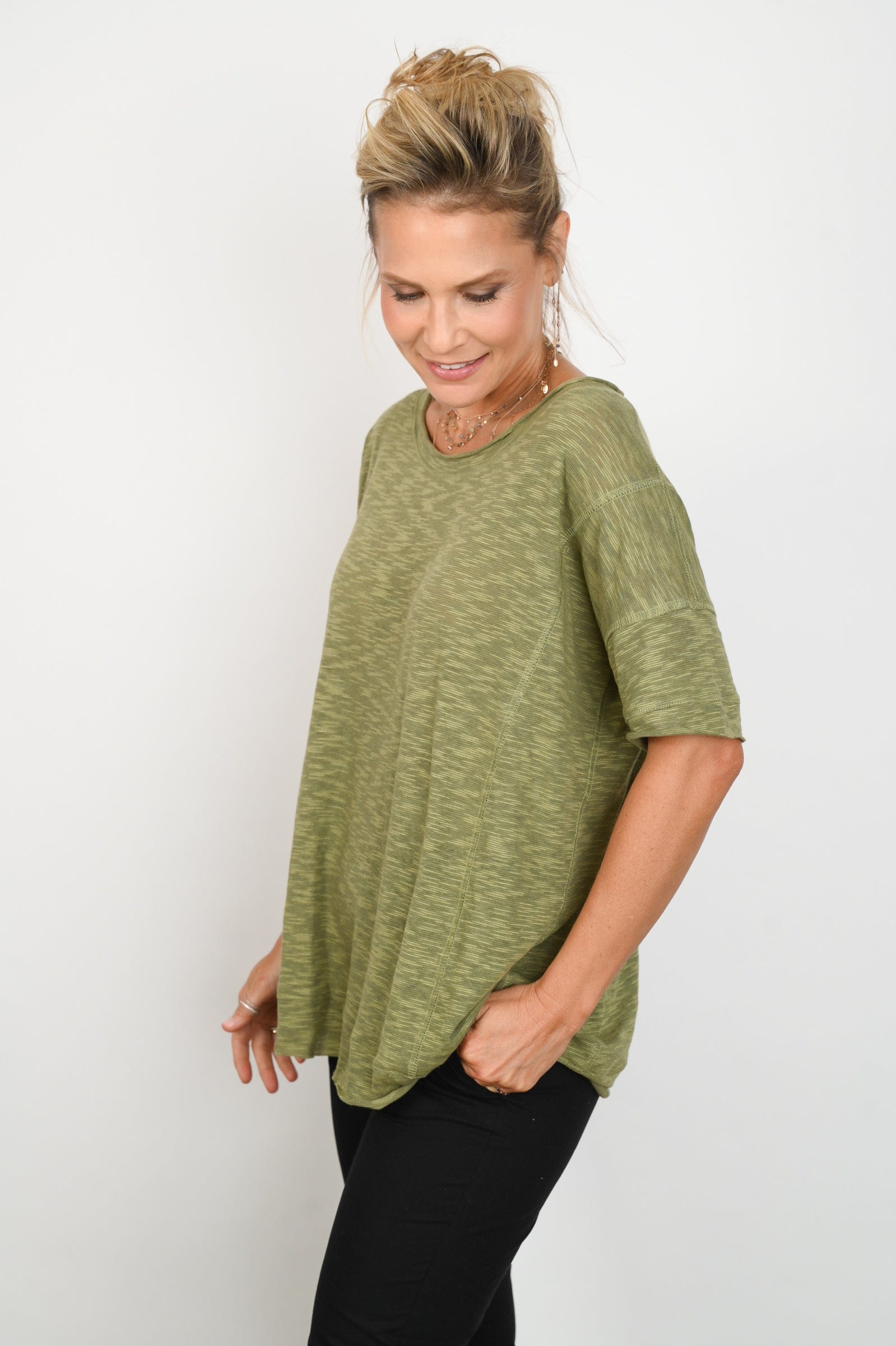 IT חולצה ירוקה image 2