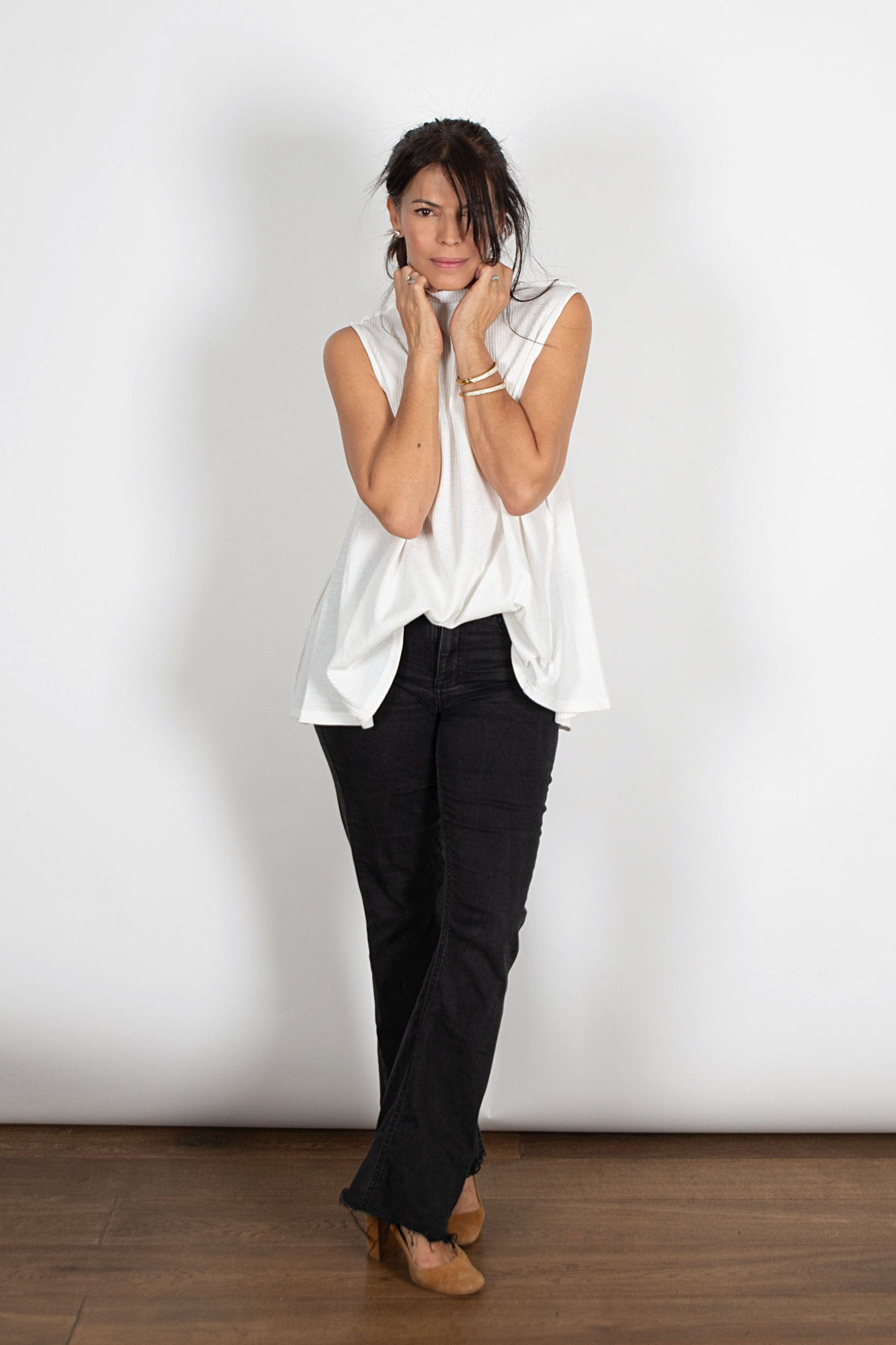 NOAM גופיית מיני גולף לבנה וופל image 8