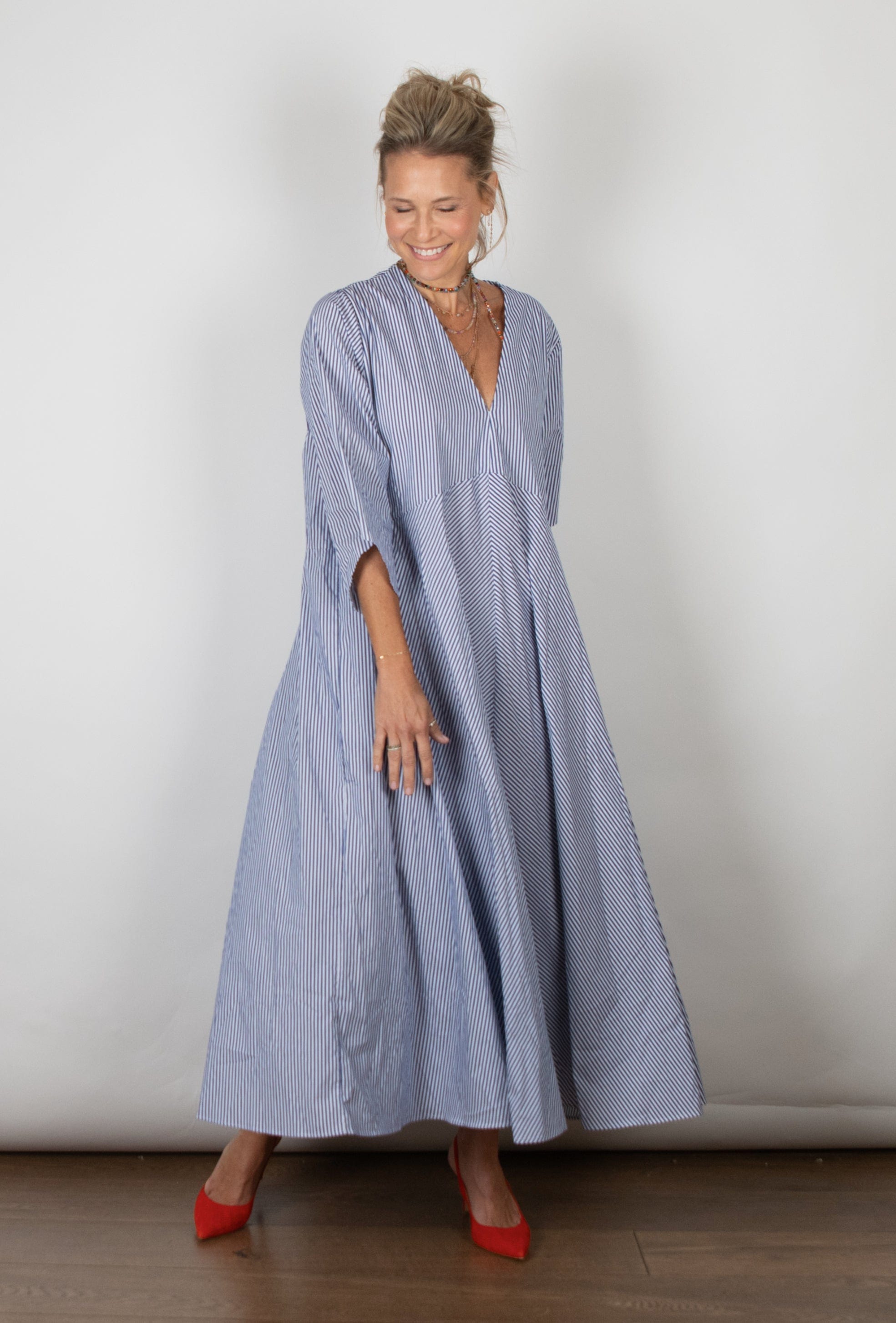 DRESS A שמלה מקסי פסים כחול image 1