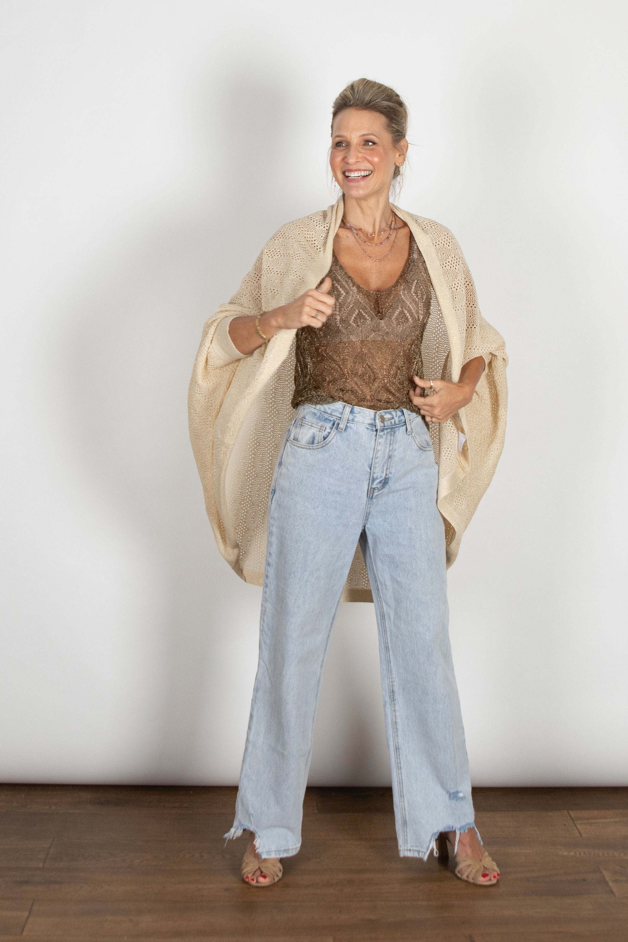 LIAM  עליונית סריג חורים קאמל זהב image 3