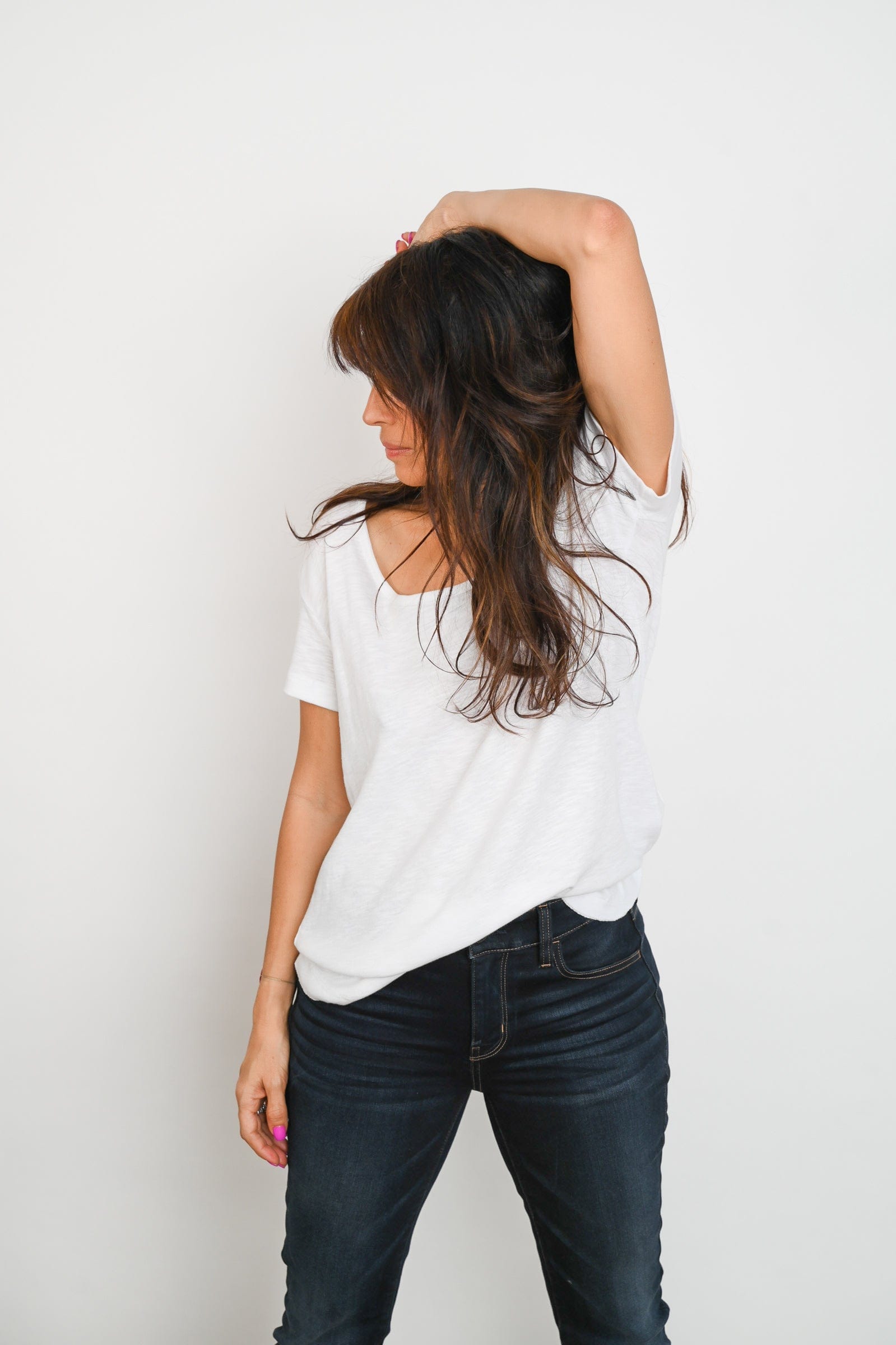 H SHIRT חולצה לבנה קצרה image 2