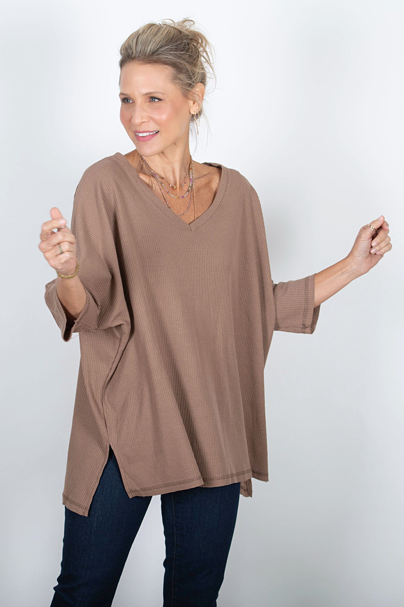 BABL חולצת אוברסייז קאמל וופל image 8