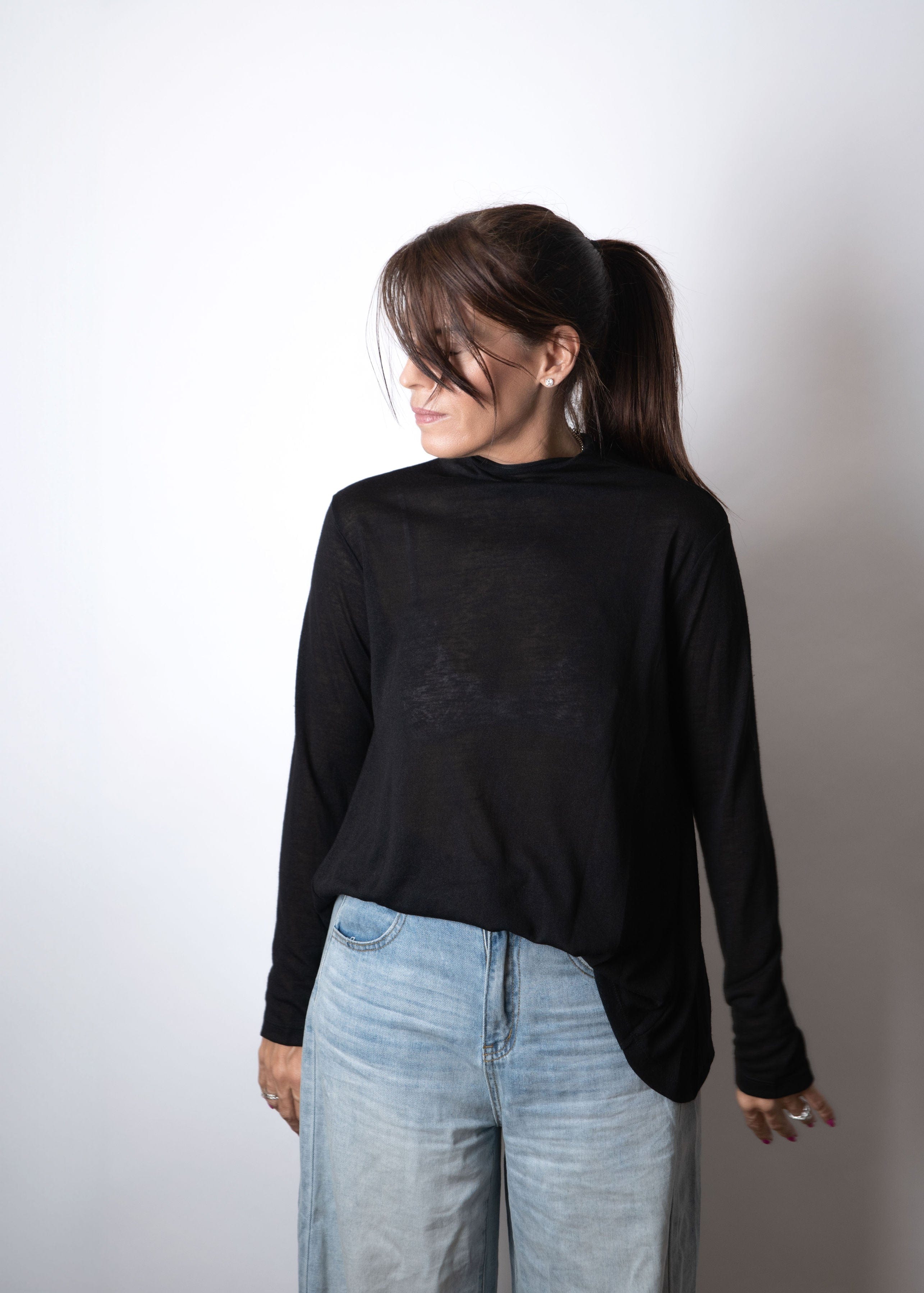 DALUMI  חולצה שחורה מיני גולף image 5