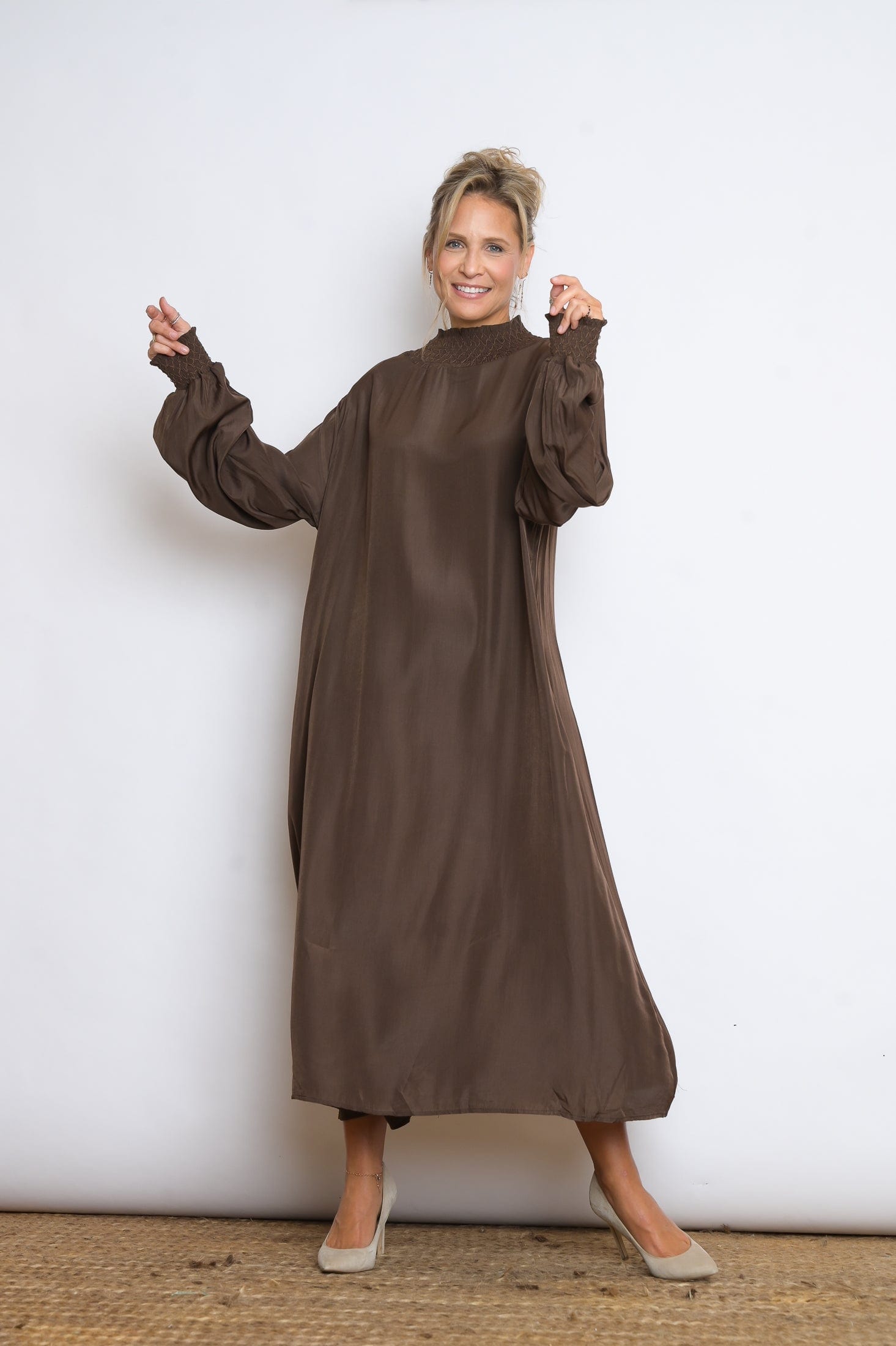 RAINI שמלת גולף חומה image 7