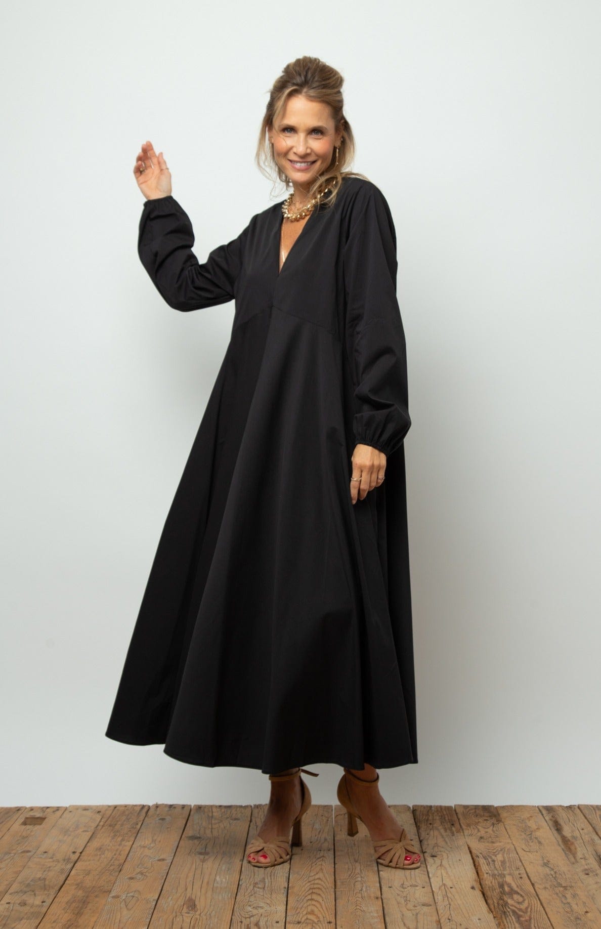 BRAY DRESS  שמלה מקסי שחורה אוברסייז image 0