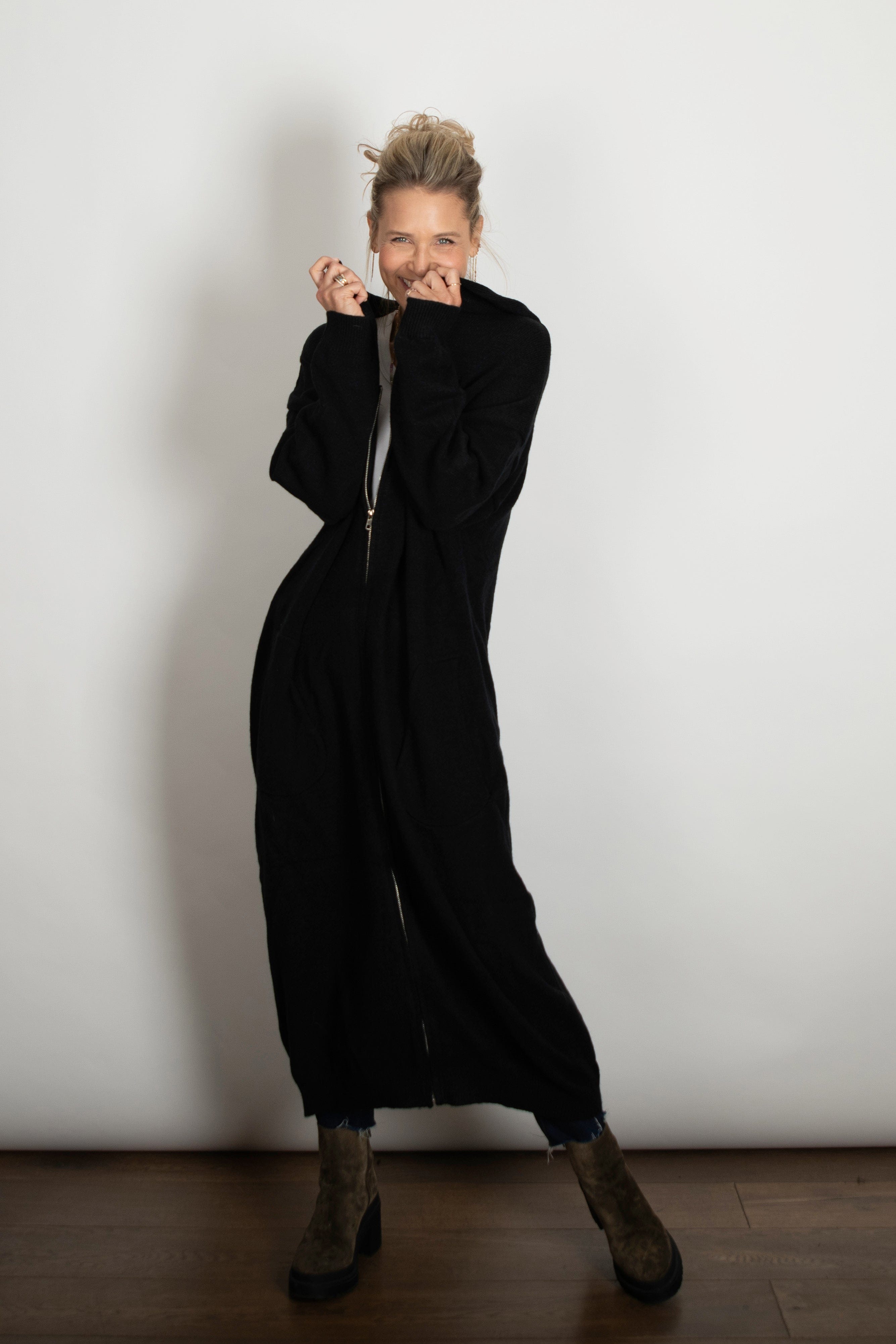 BEYONCE עליונית סריג שחורה image 10