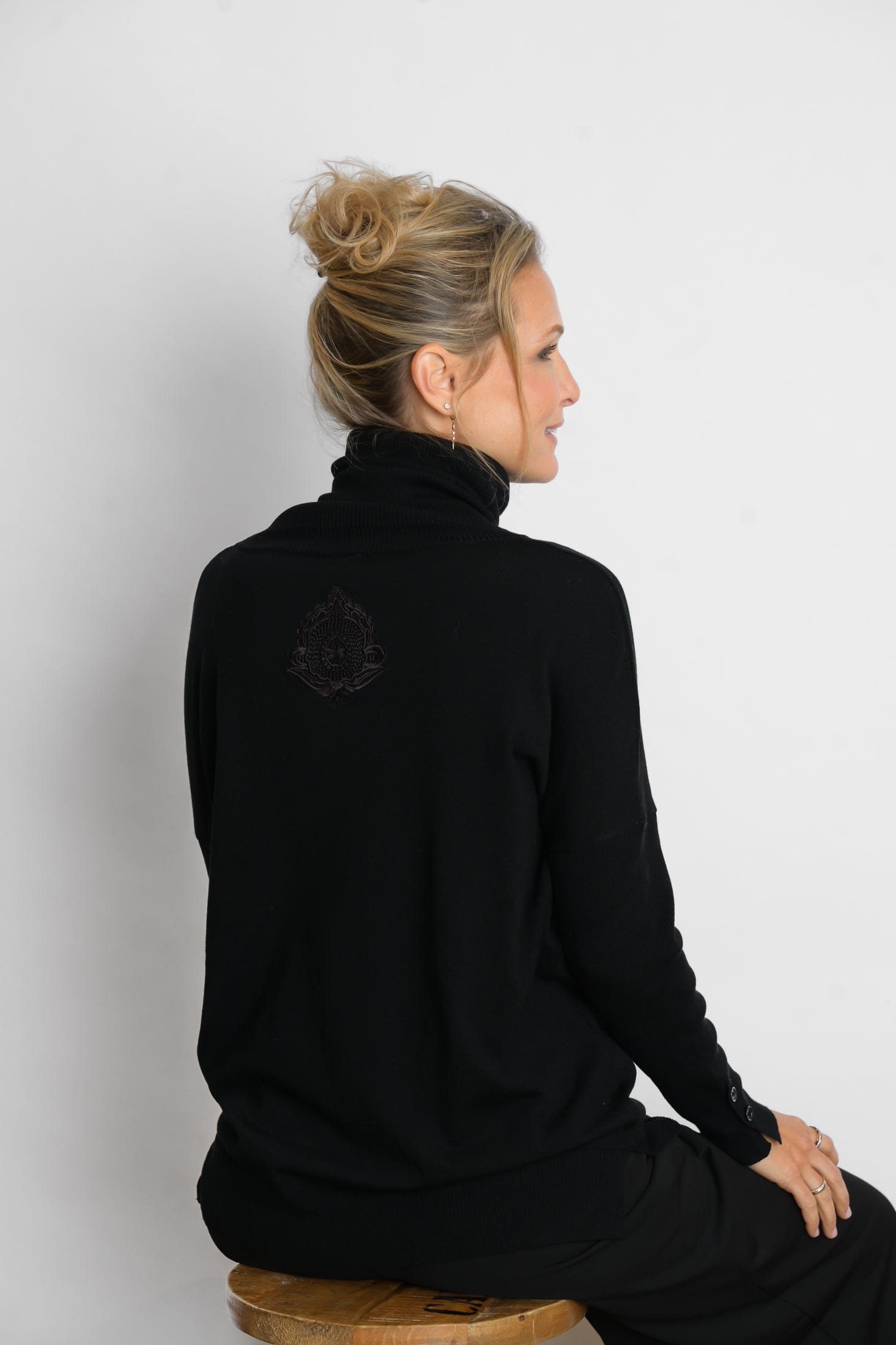 ALIMIA סריג שחור גולף image 3