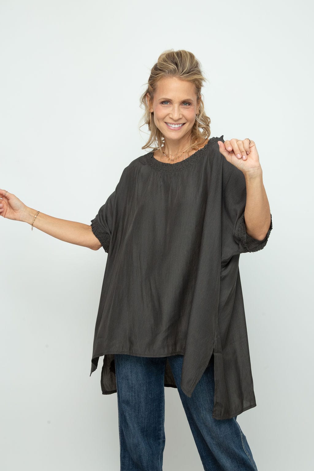 ATE NEW חולצת אוברסייז אפור זית image 3