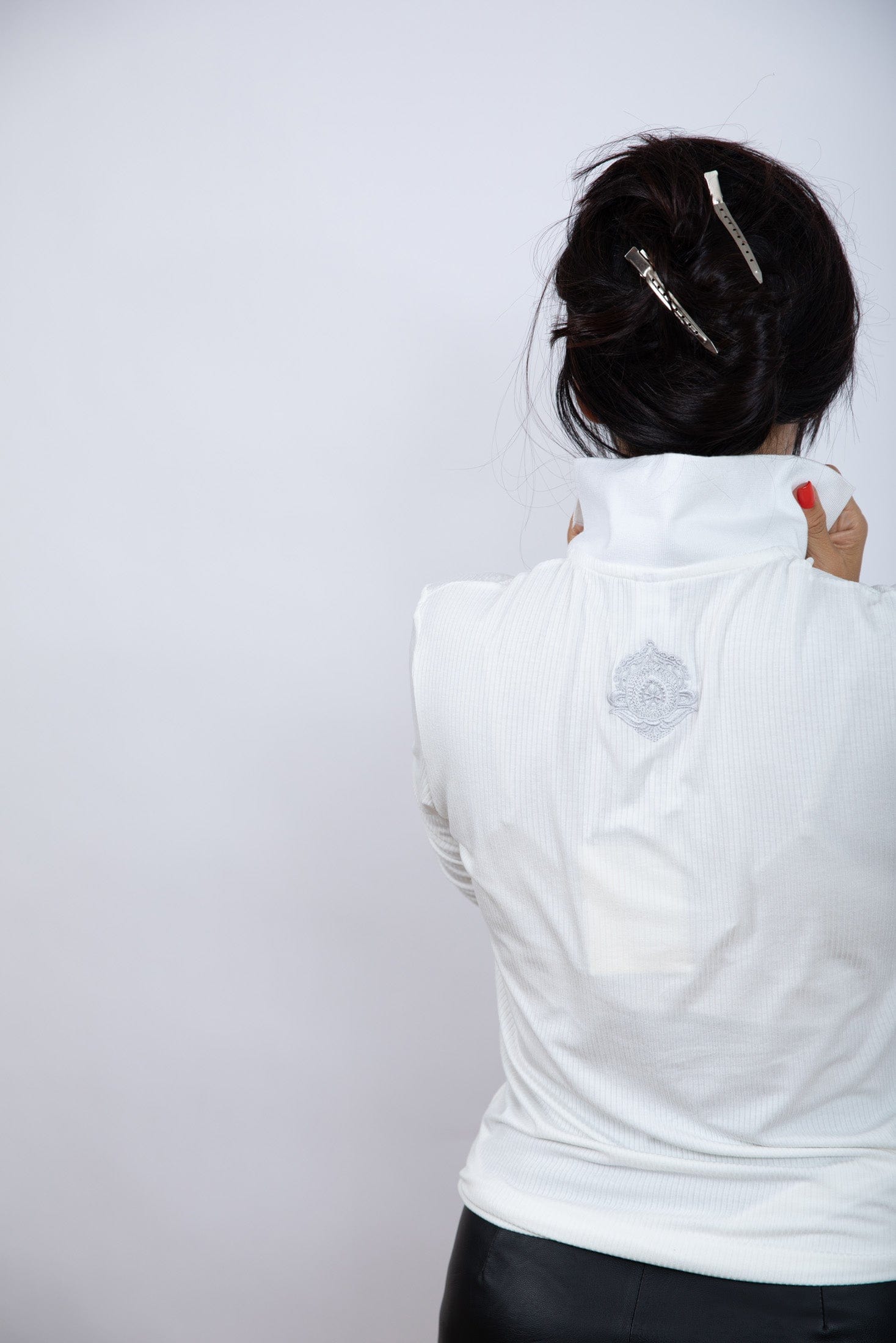 I SHIRT  חולצה לבנה image 1