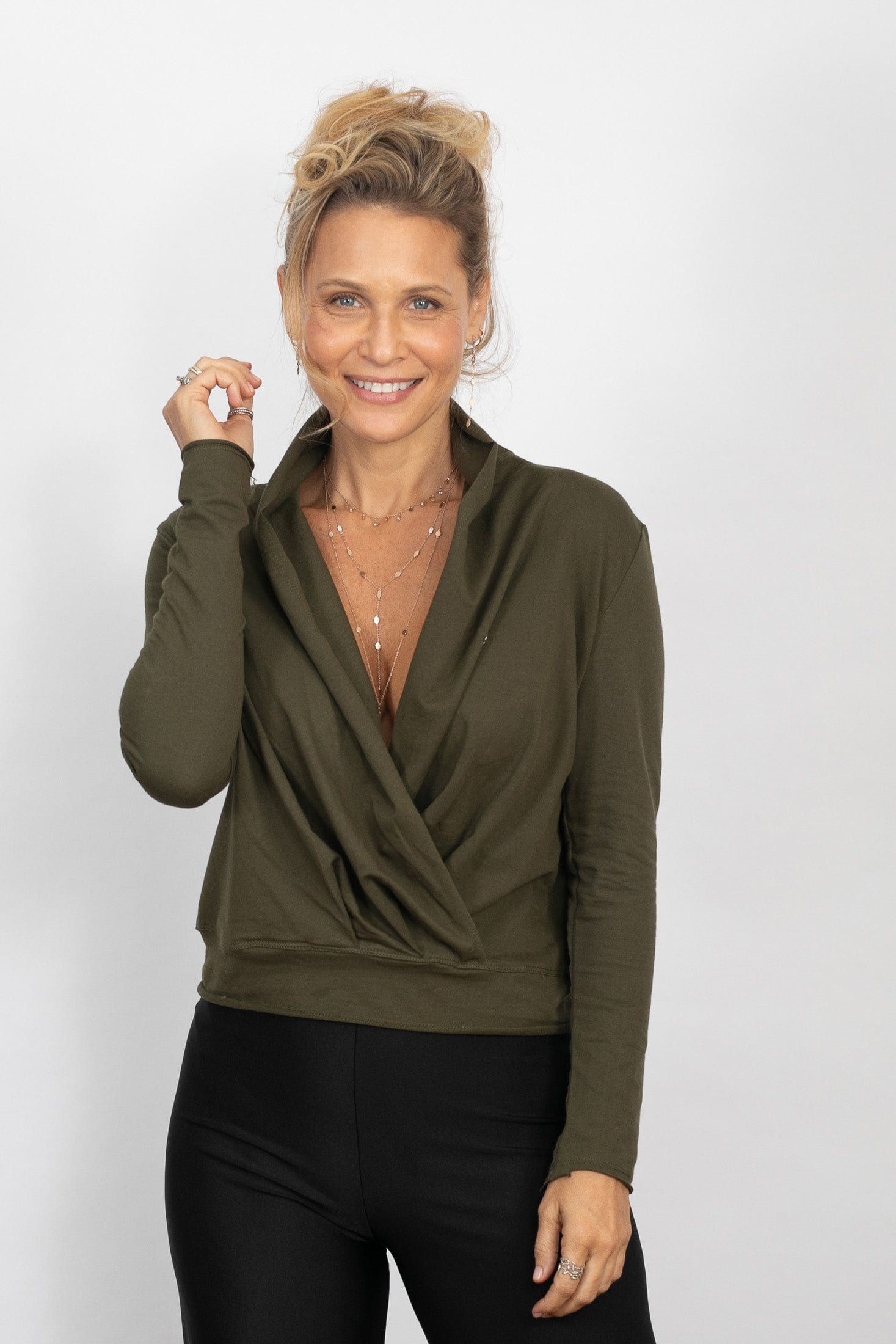 GLOW  חולצה מעוצבת image 0