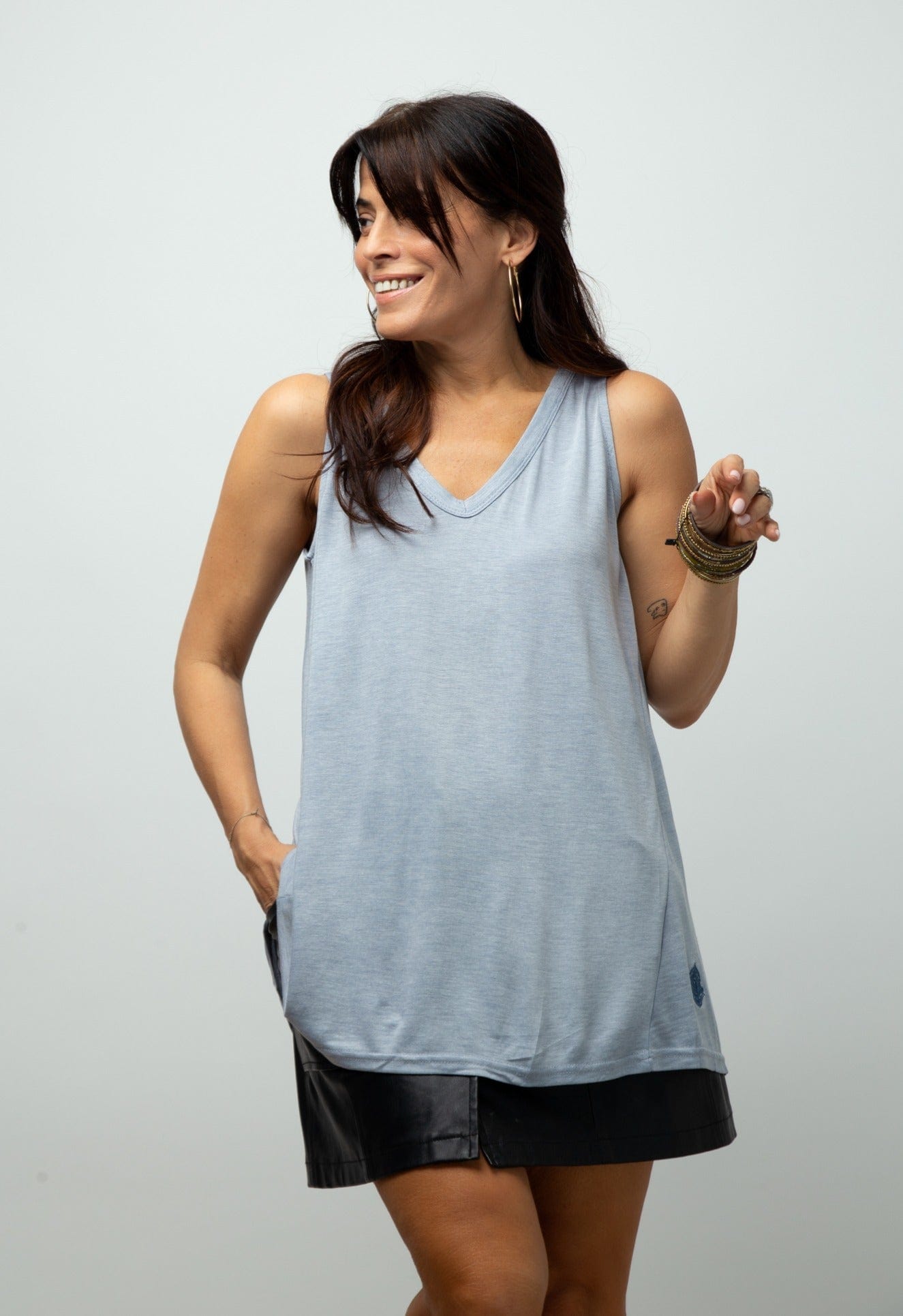 SIX V  גופייה תכלת image 0