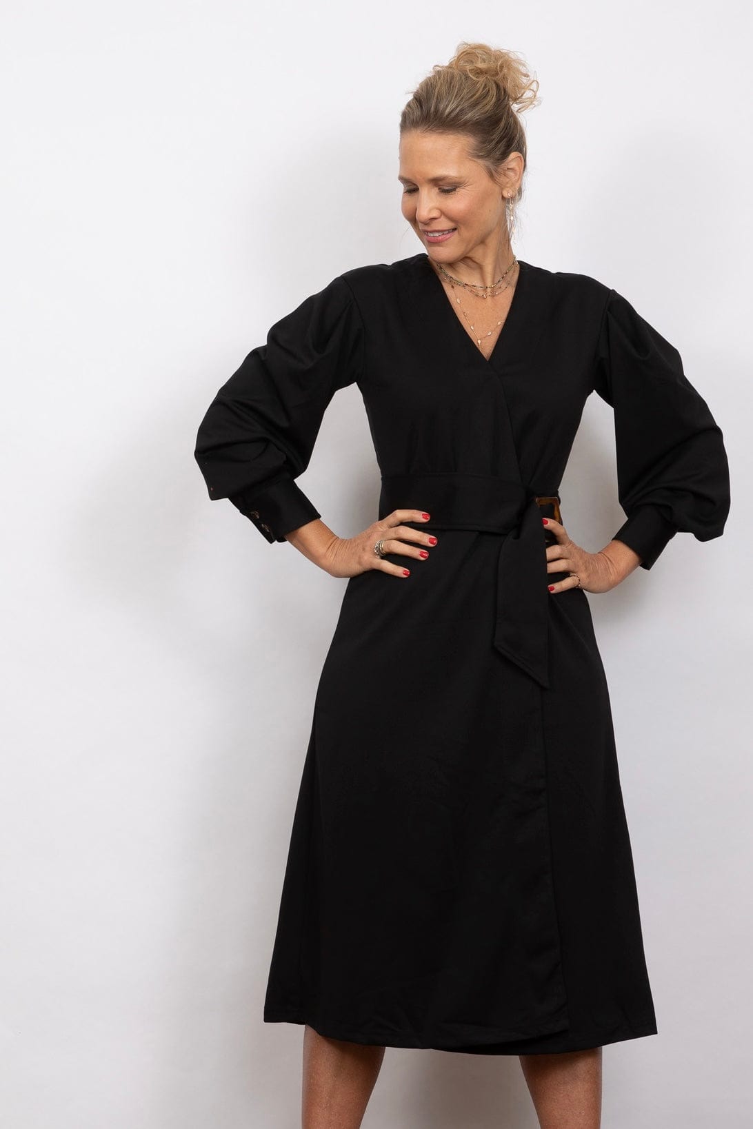 HERA שמלת מעטפת שחורה image 3