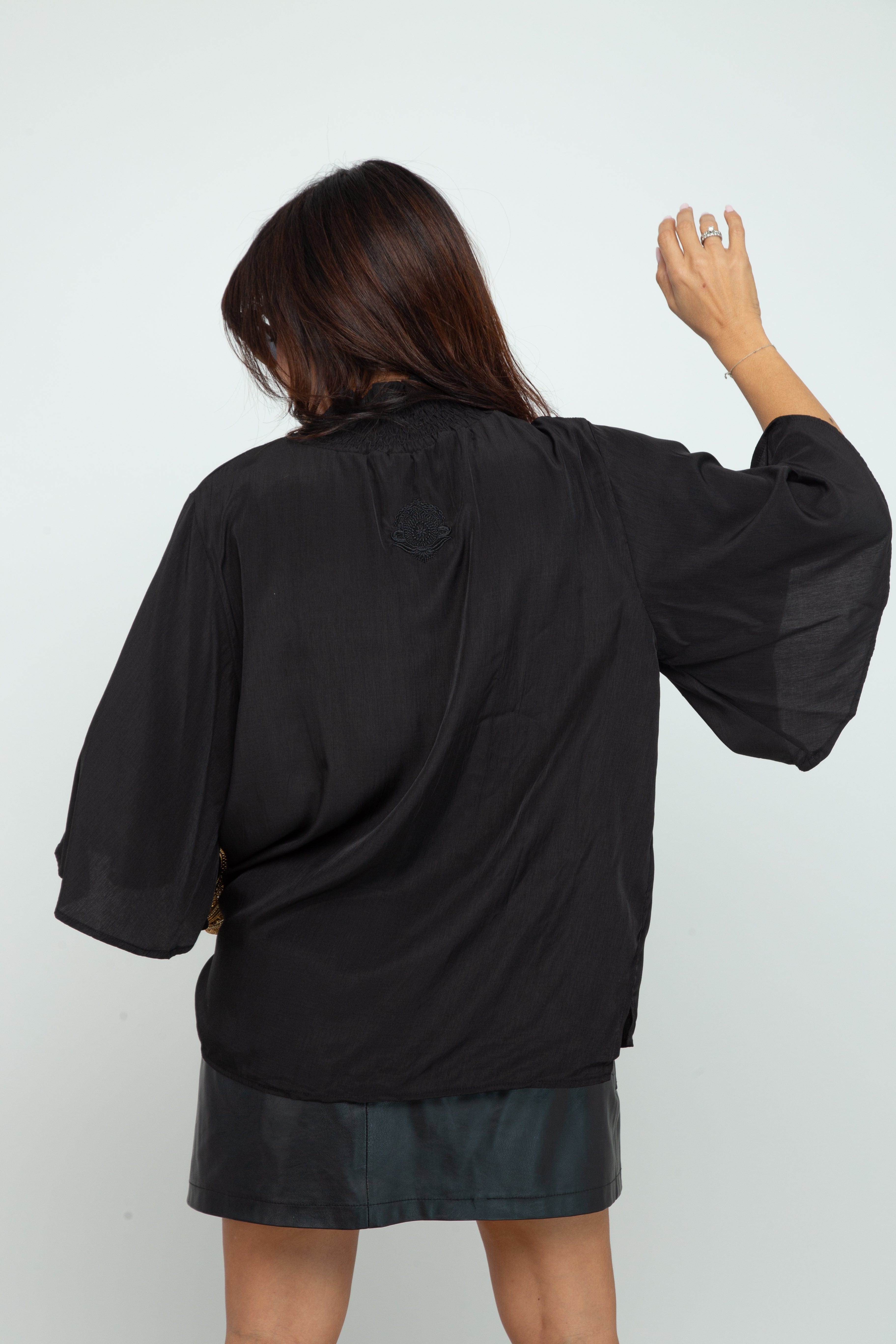 ATHENA NEW חולצה שחורה image 2