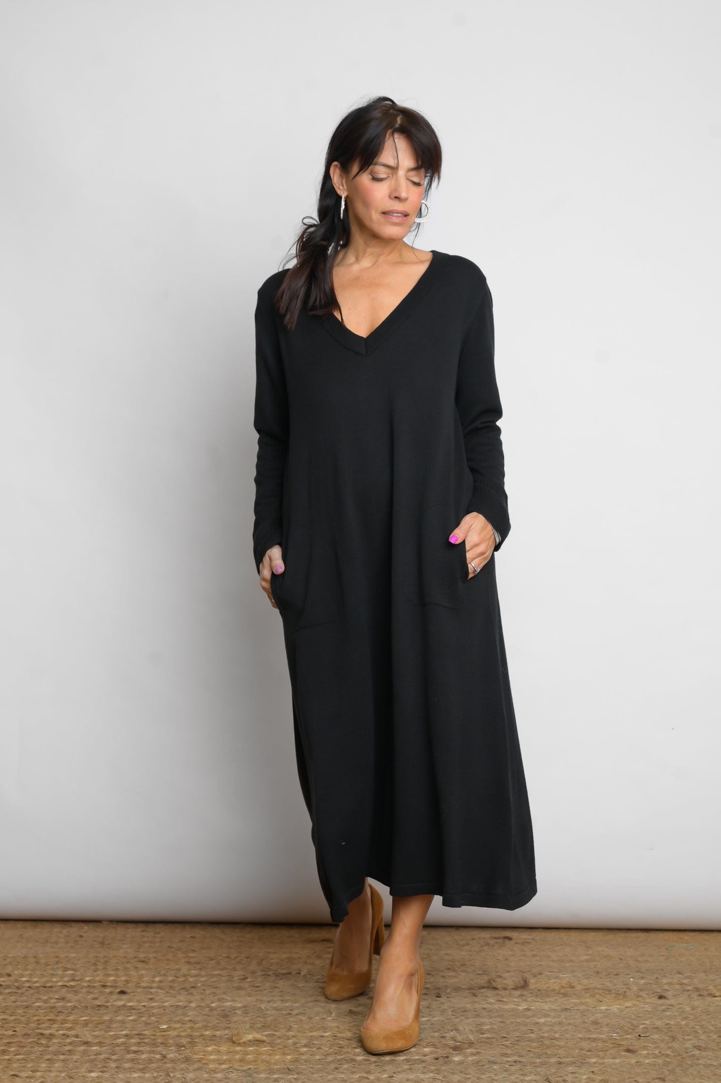 NIMOS  שמלת סריג שחורה ארוכה image 2