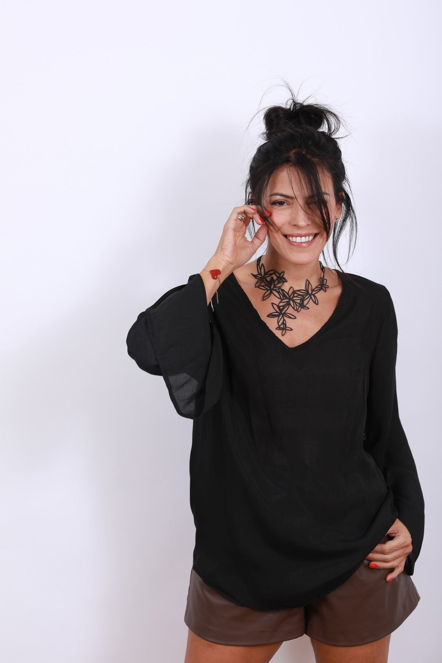 AVLON חולצה שחורה image 4