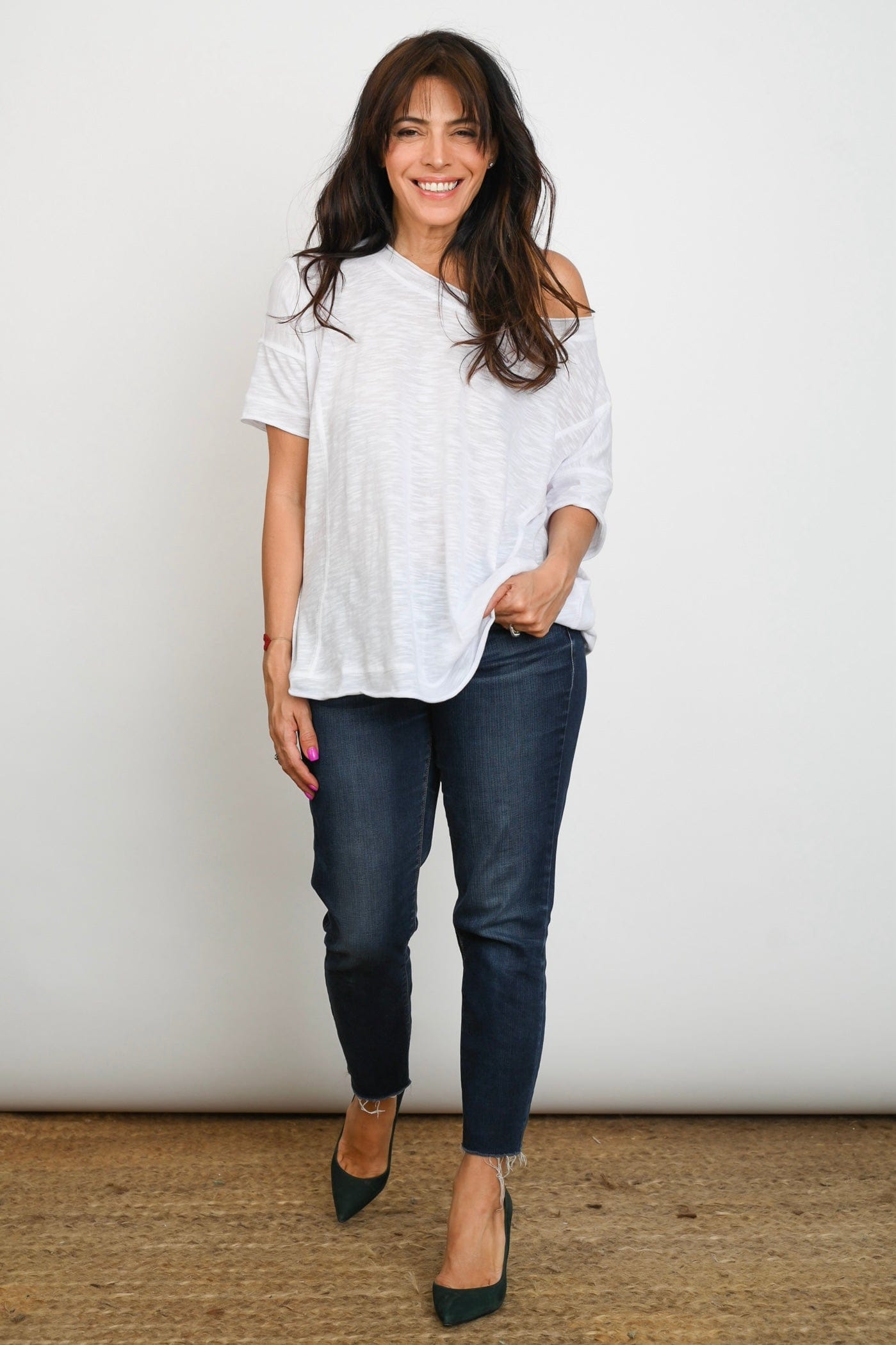 IT חולצה לבנה image 6