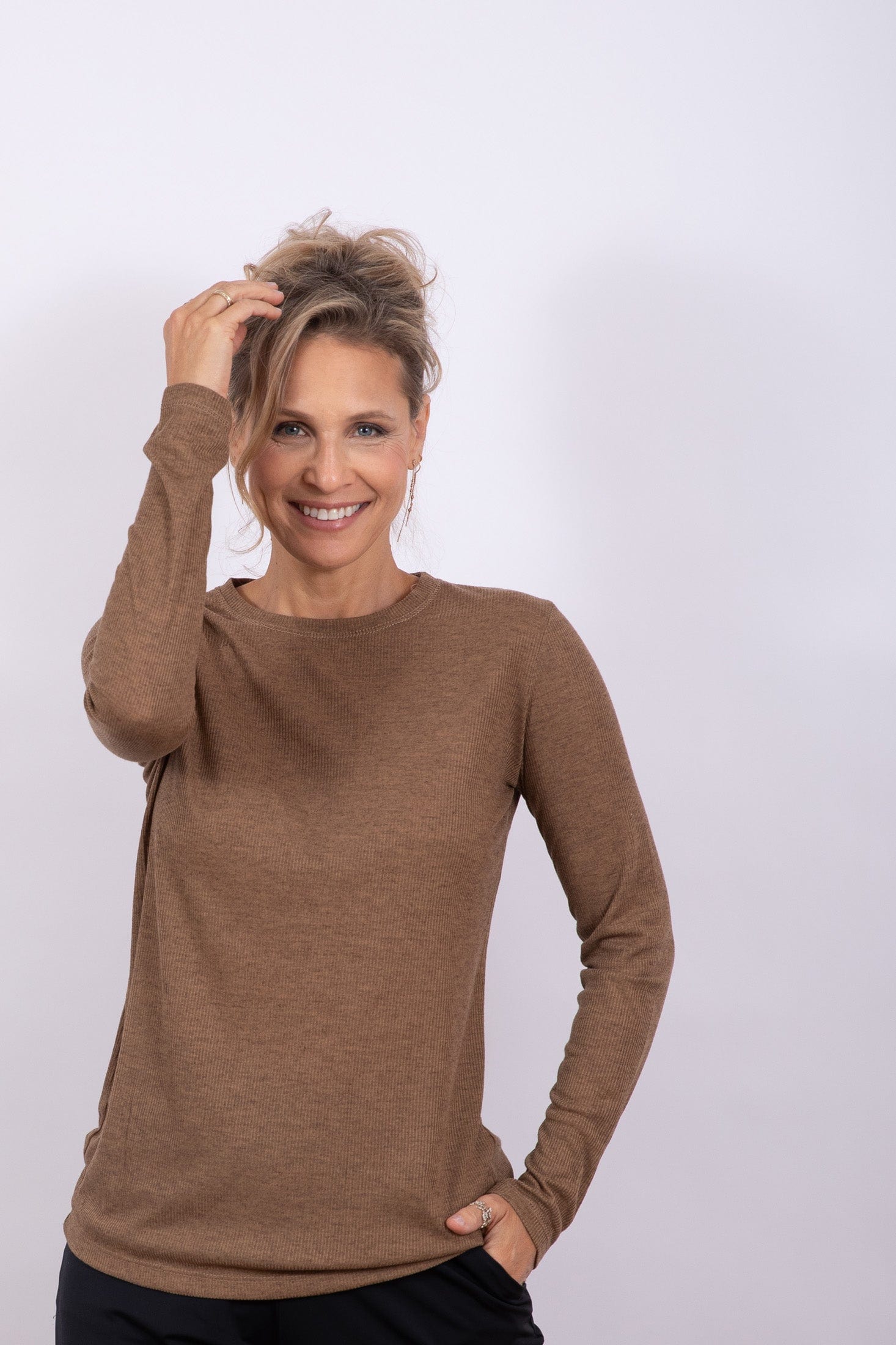 P SHIRT  חולצה בייסיק image 1