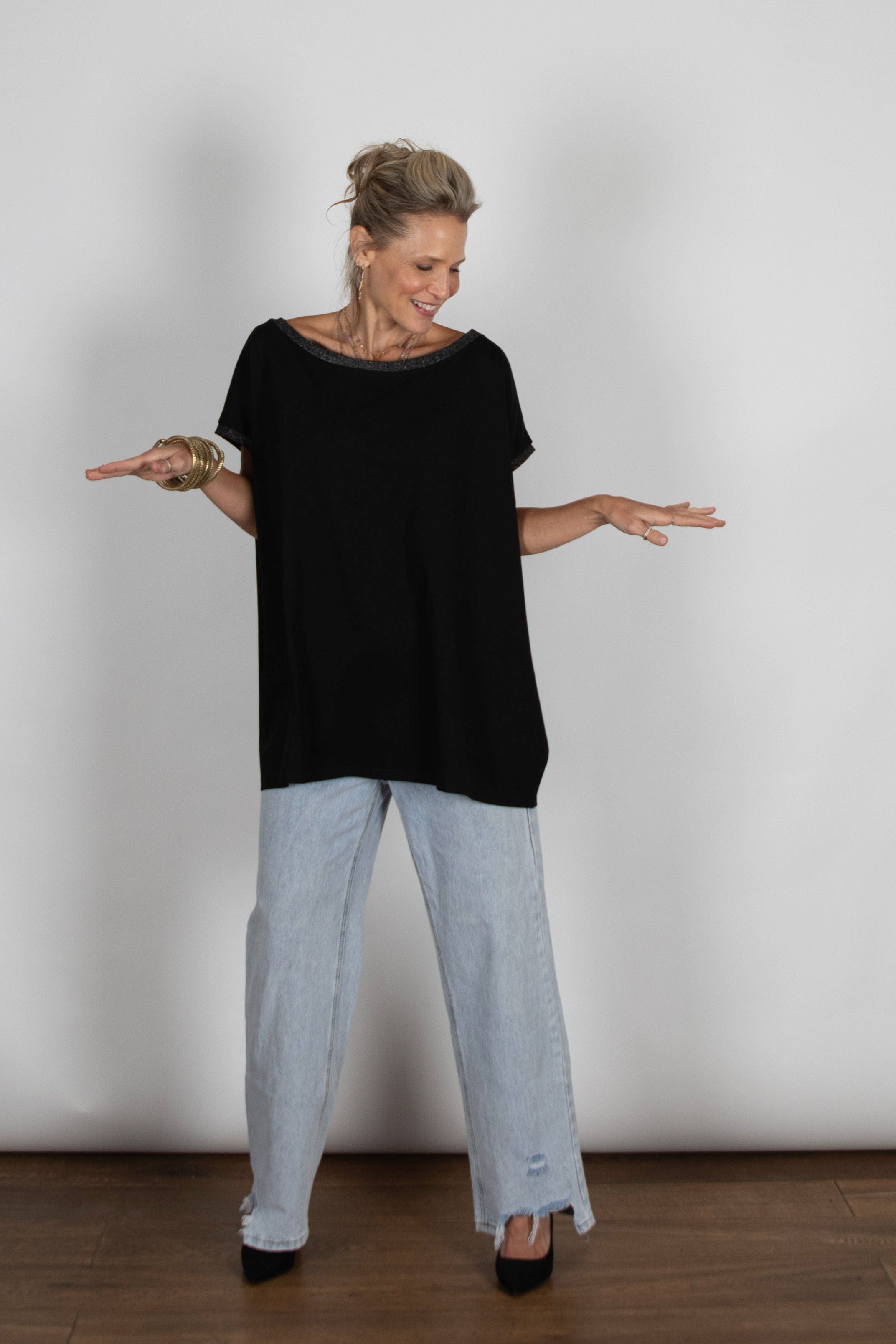 OFER חולצה שחורה אוברסייז image 5