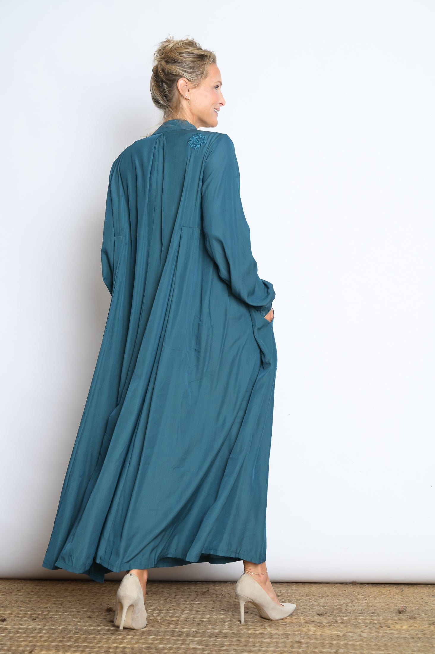 RANA שמלת אוברסייז image 7