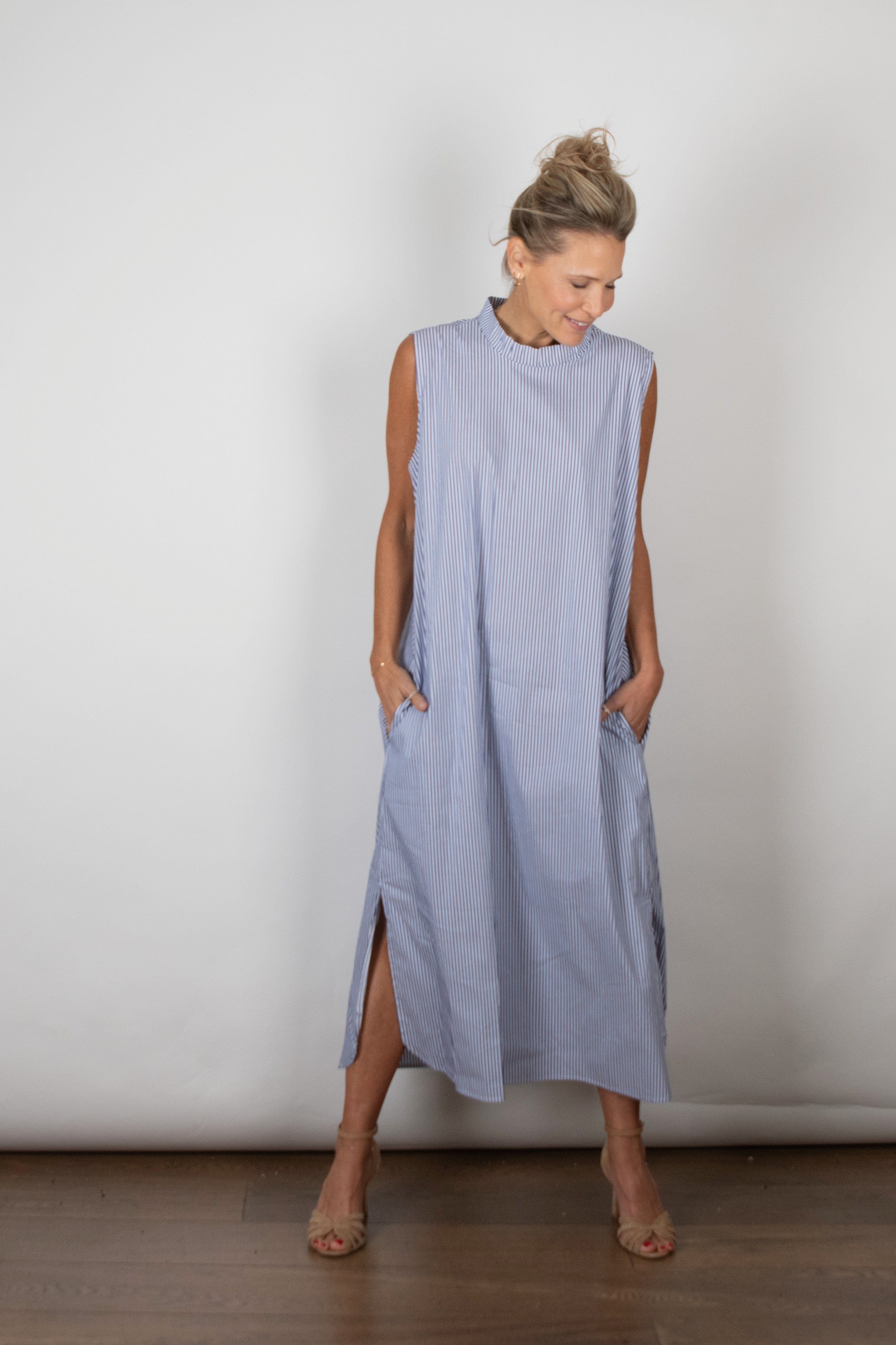 HOLIDAY שמלה מקסי כחול פסים image 4