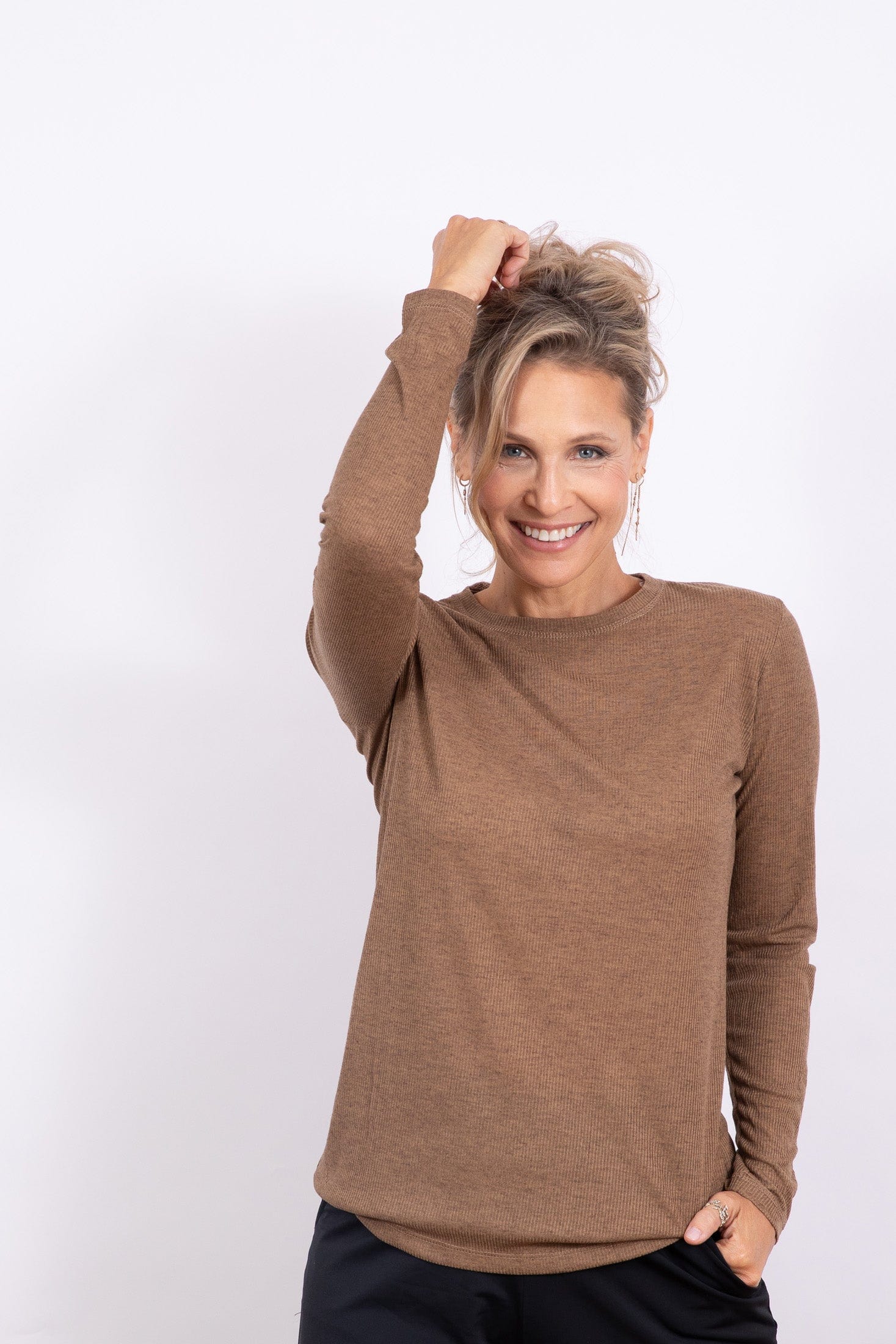 P SHIRT  חולצה בייסיק image 4