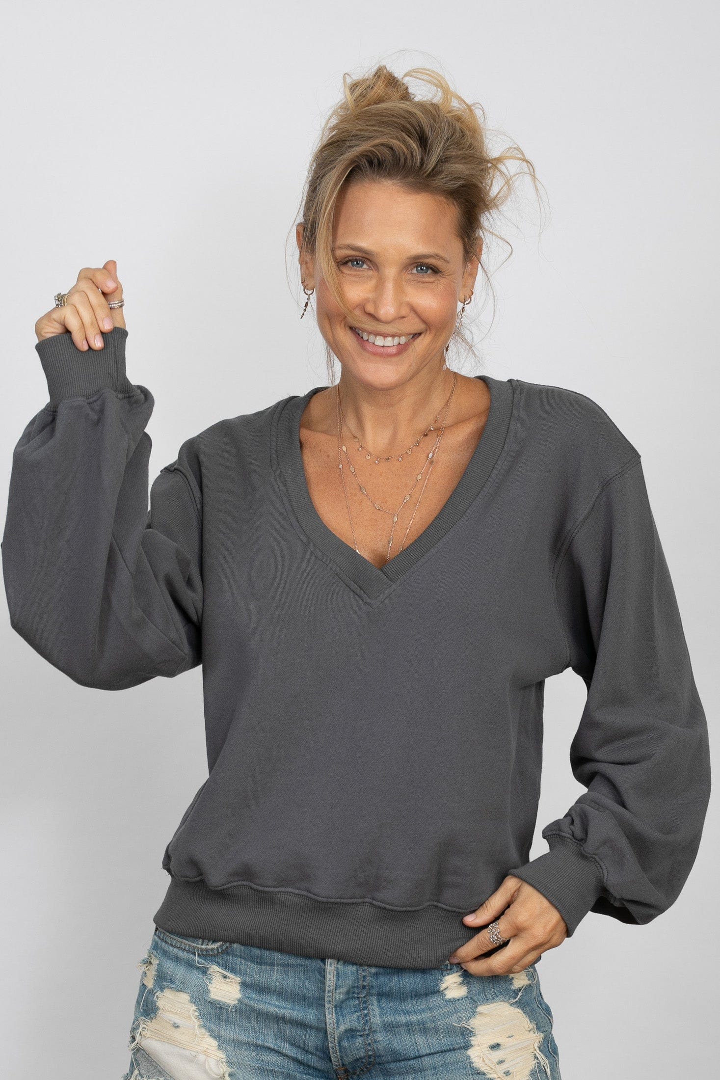 PEAR V  חולצת טרנינג אפורה image 6